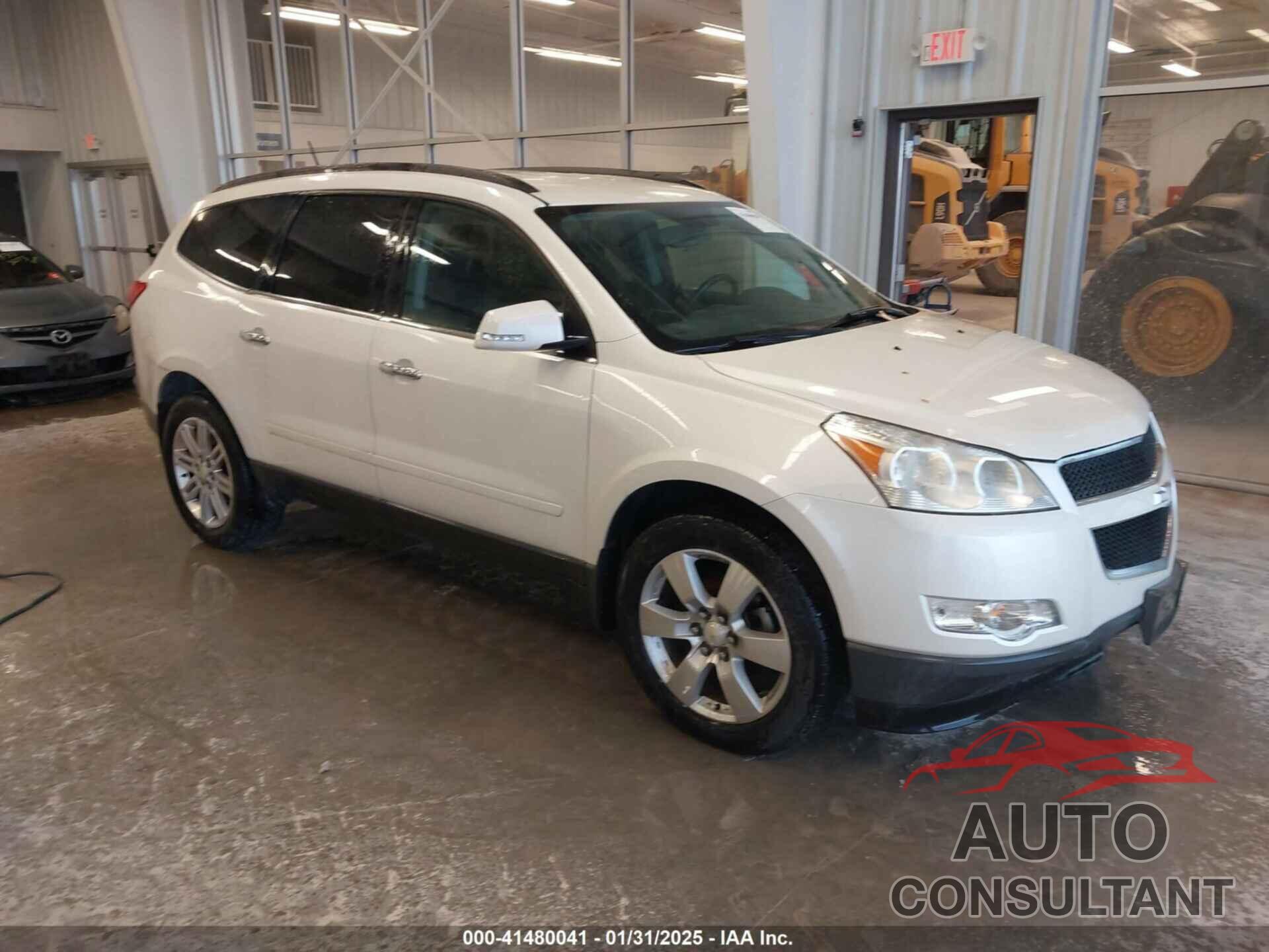 CHEVROLET TRAVERSE 2011 - 1GNKRGED0BJ114328