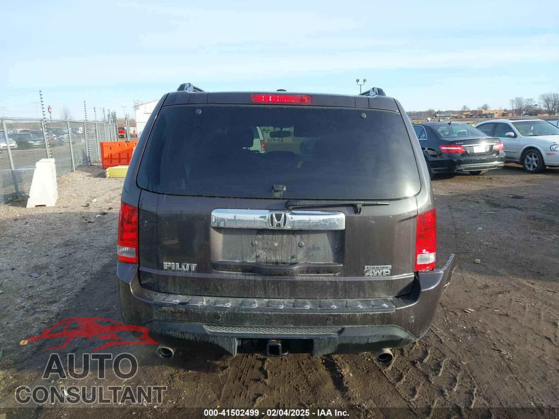 HONDA PILOT 2013 - 5FNYF4H94DB058177