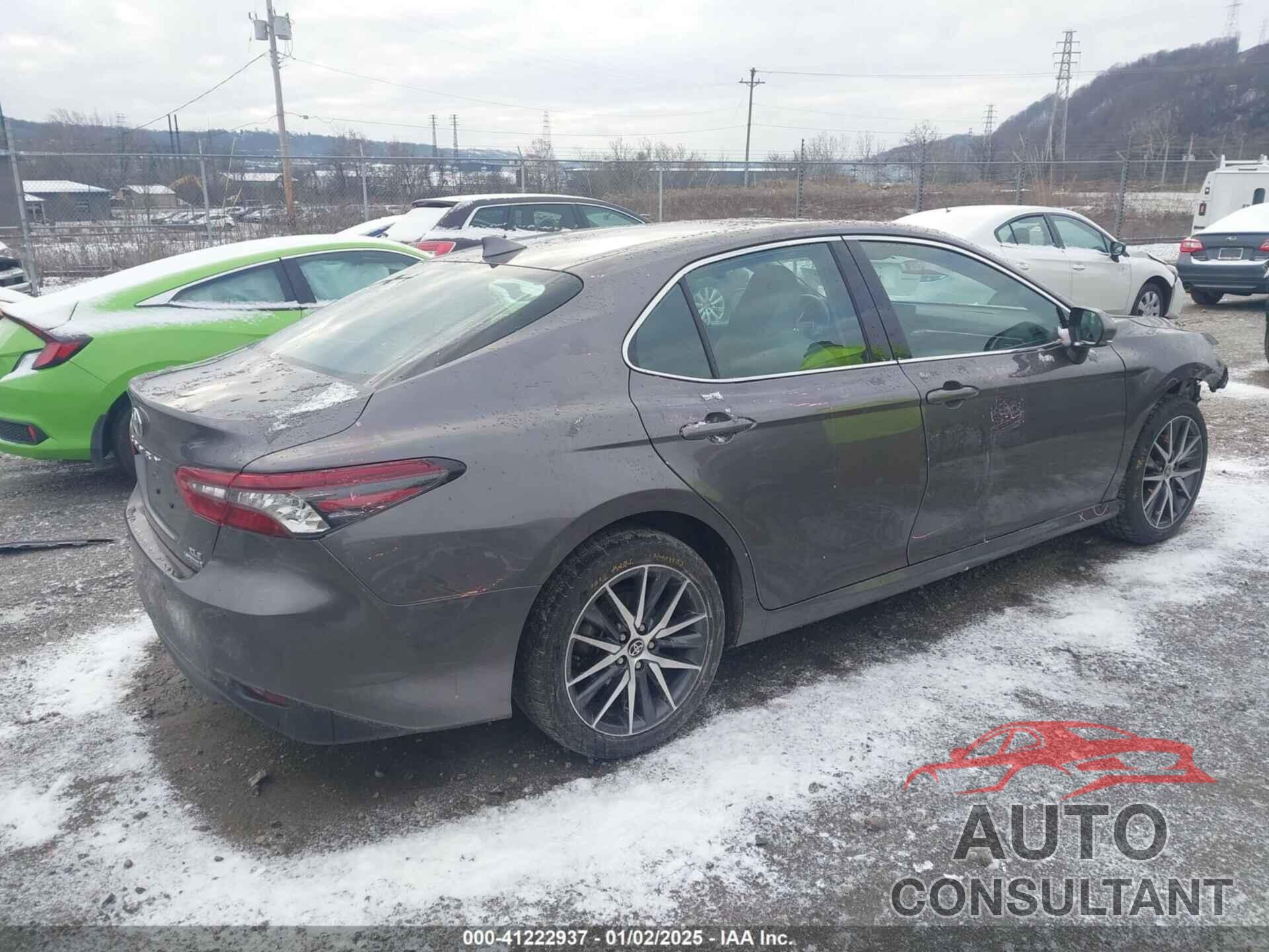 TOYOTA CAMRY 2022 - 4T1F31AK5NU589792