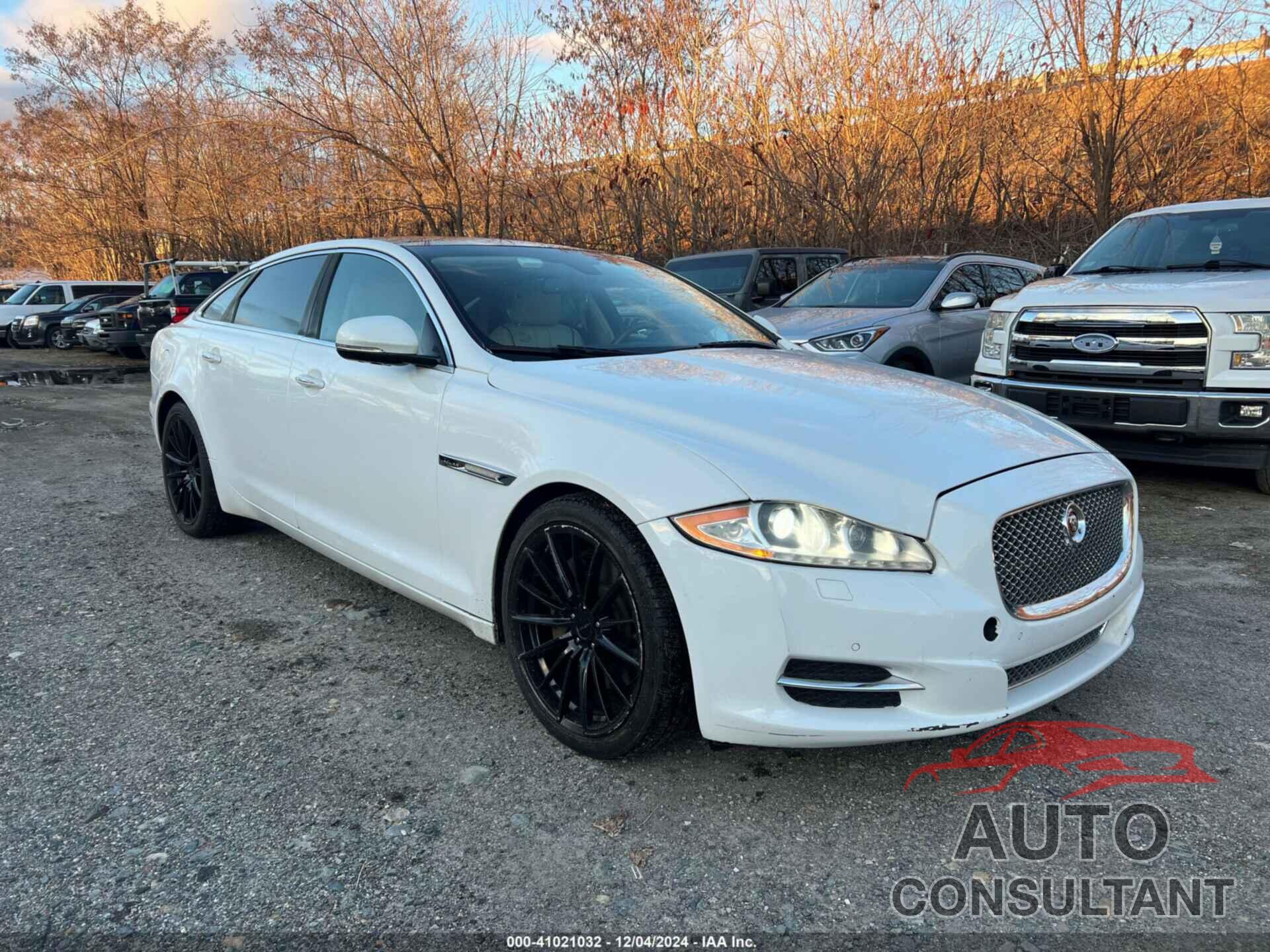 JAGUAR XJ 2015 - SAJWJ2GD7F8V84310