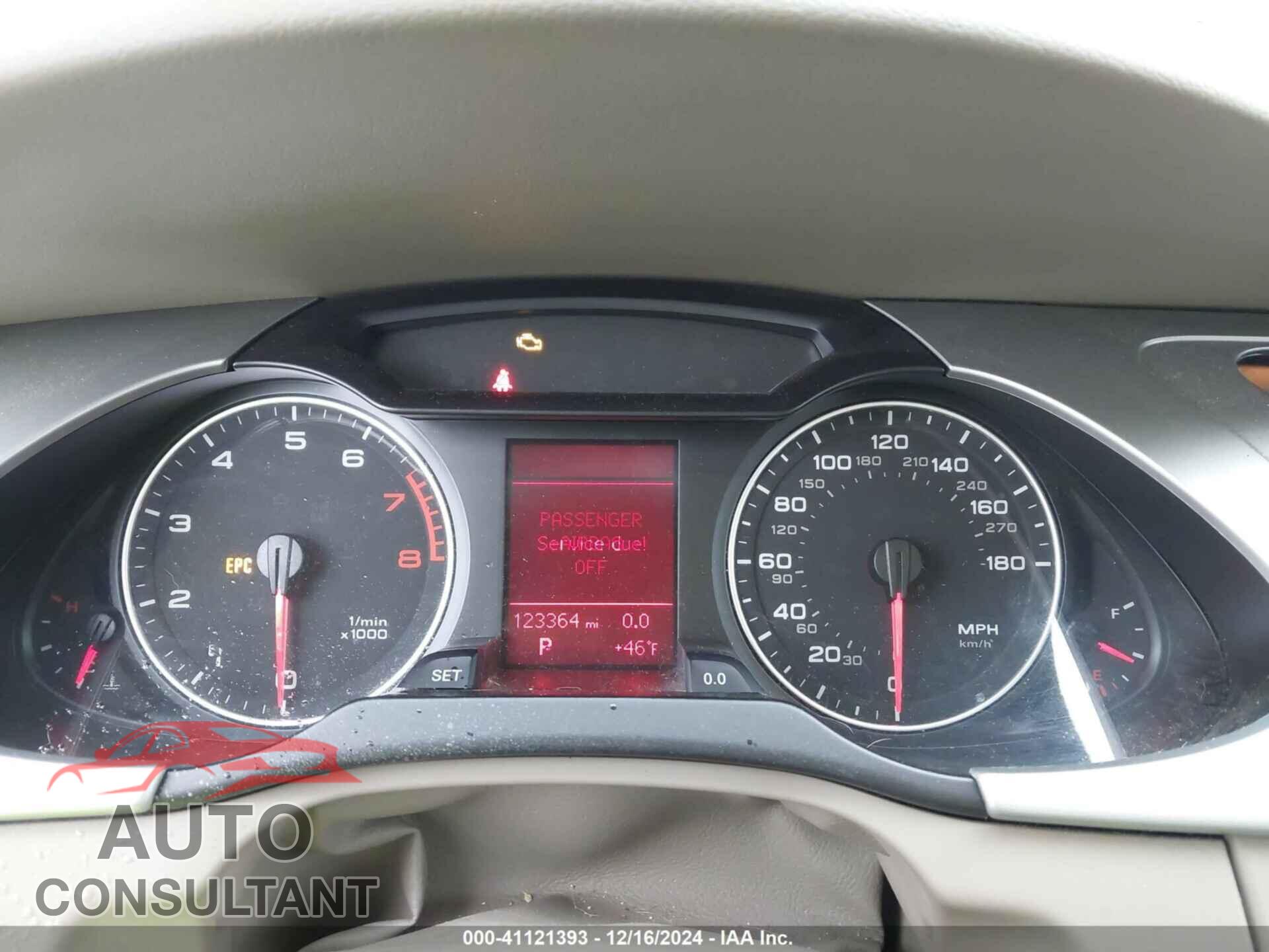 AUDI A4 2012 - WAUAFAFL7CN017537