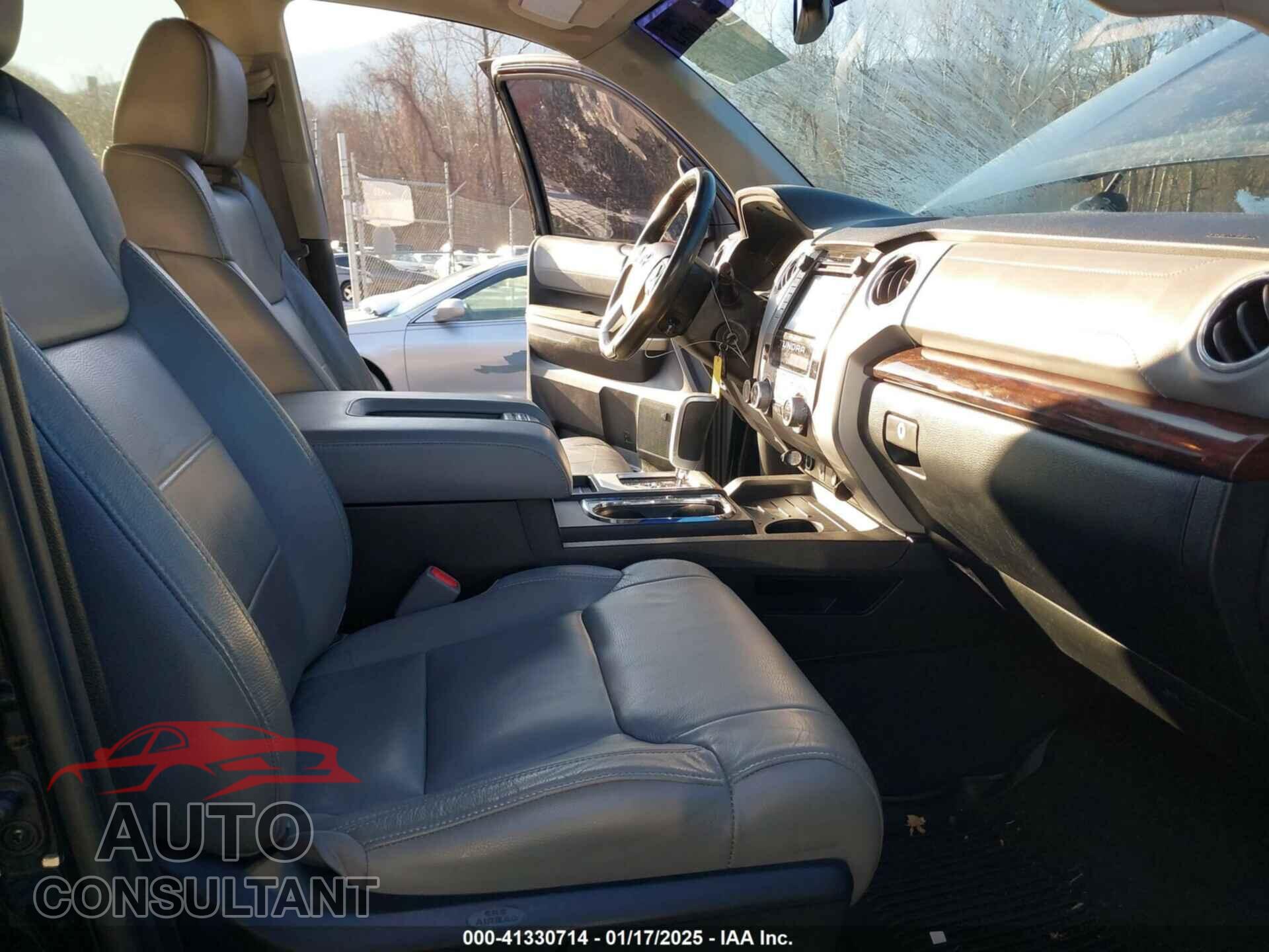 TOYOTA TUNDRA 2017 - 5TFHW5F15HX653473