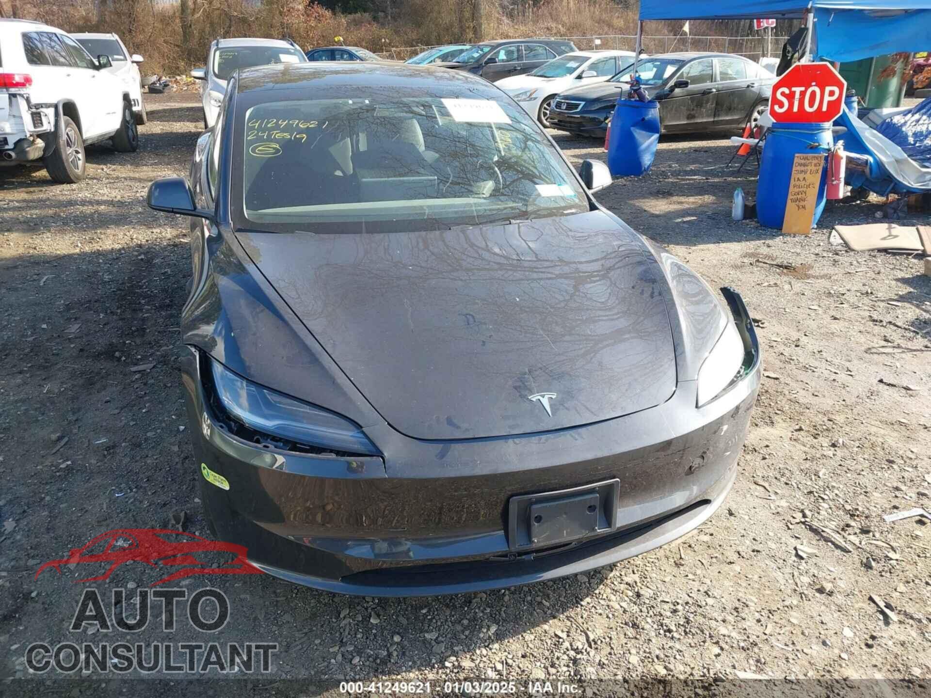 TESLA MODEL 3 2024 - 5YJ3E1EB3RF816150