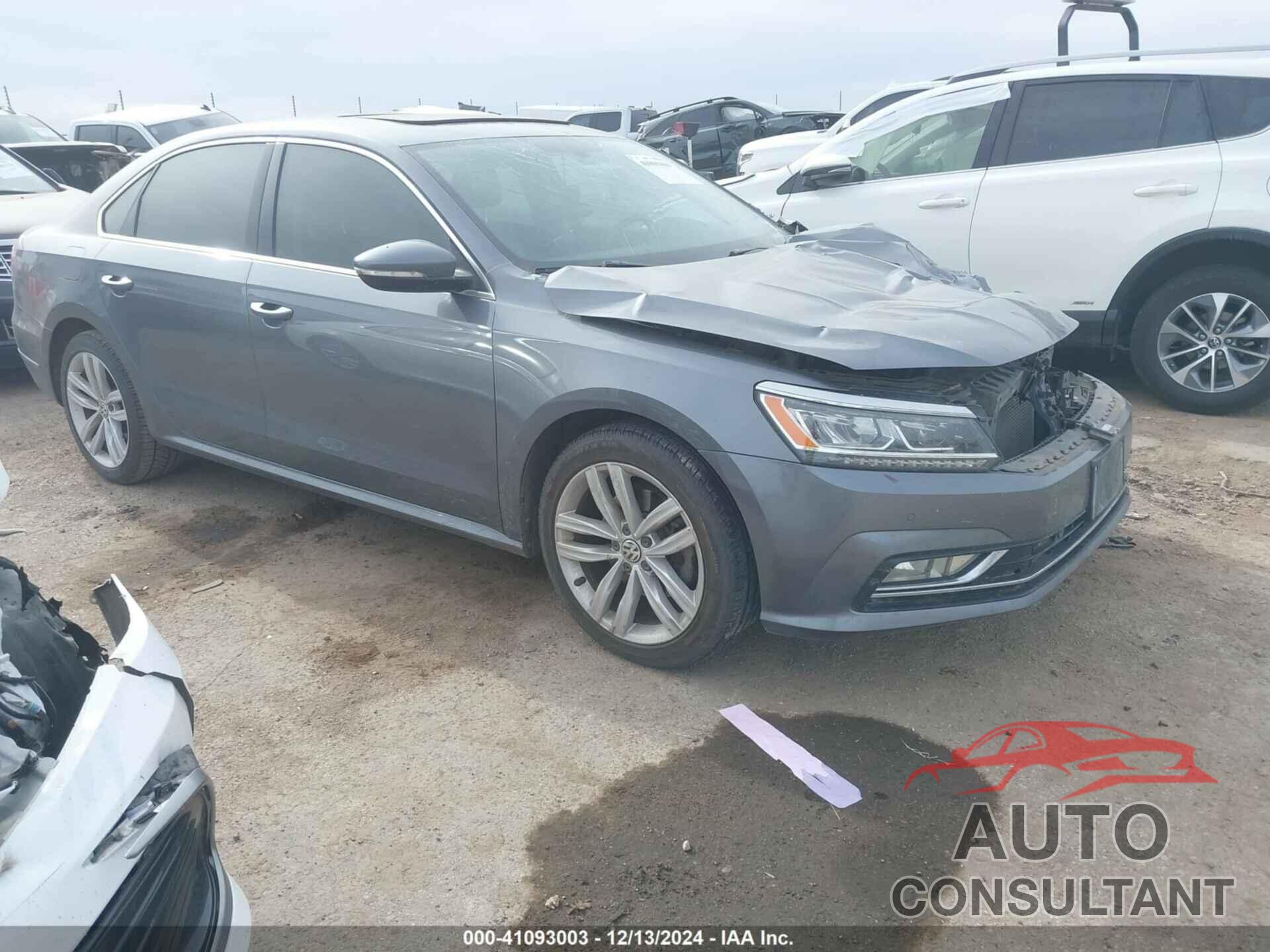 VOLKSWAGEN PASSAT 2018 - 1VWBA7A37JC008441