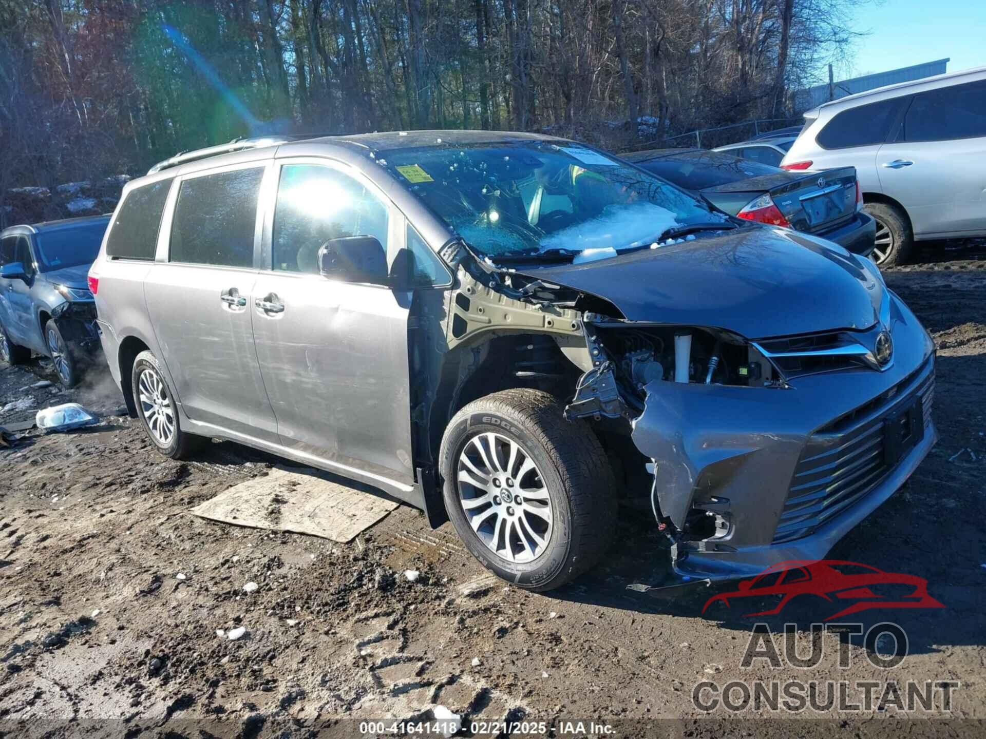 TOYOTA SIENNA 2018 - 5TDYZ3DC0JS961632