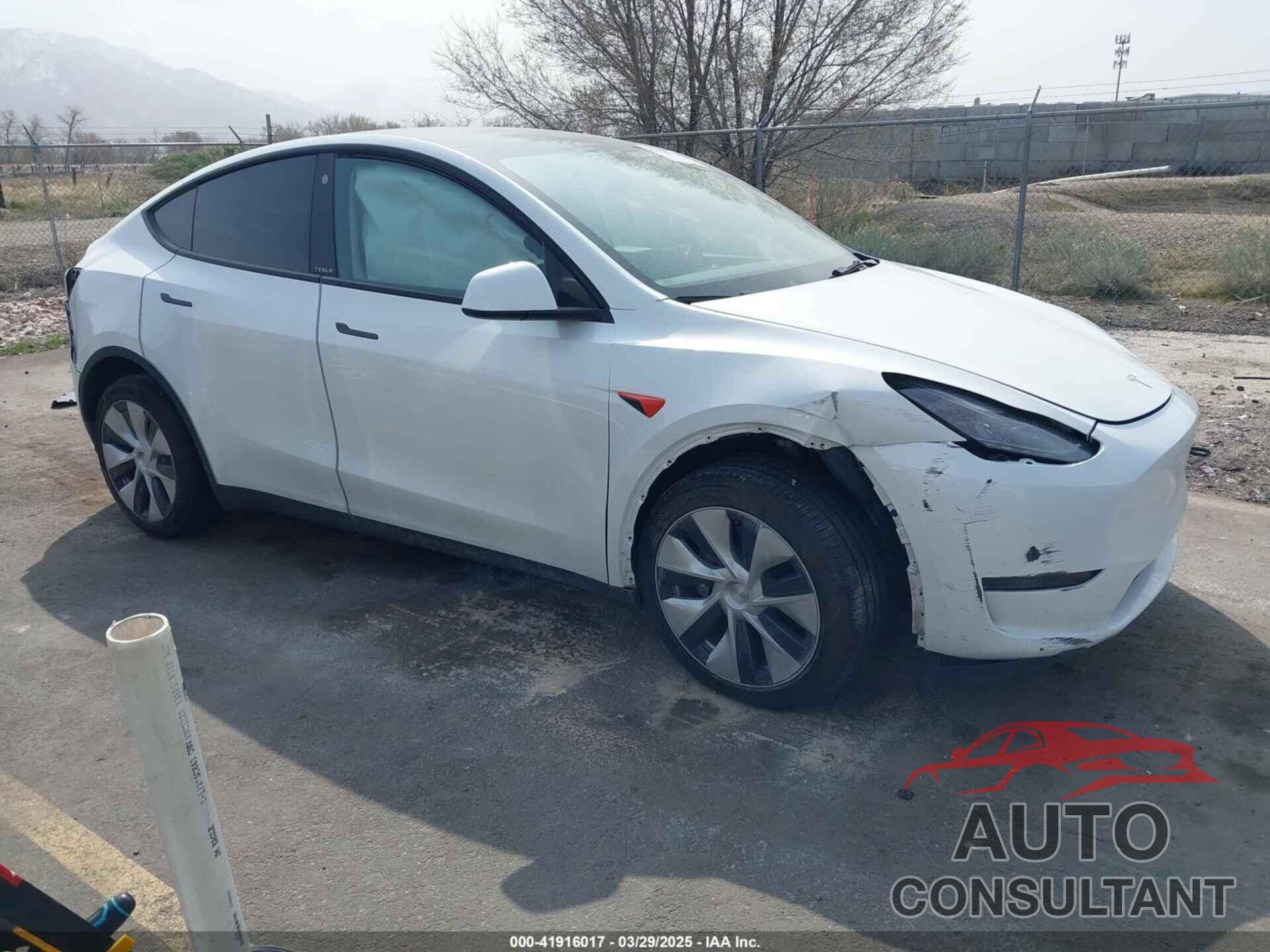 TESLA MODEL Y 2023 - 7SAYGDEE8PF760069