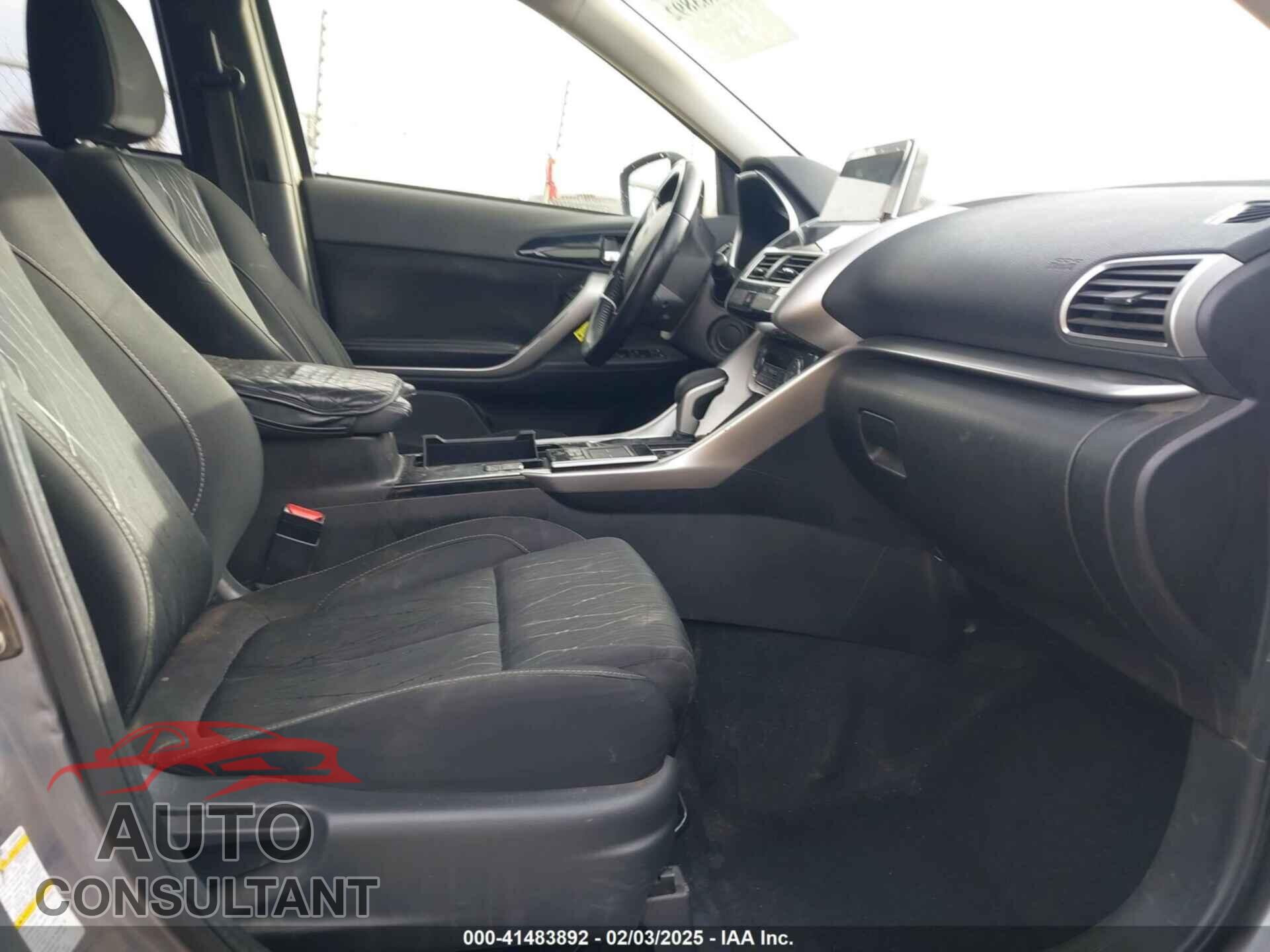 MITSUBISHI ECLIPSE CROSS 2020 - JA4AS5AA6LZ037292