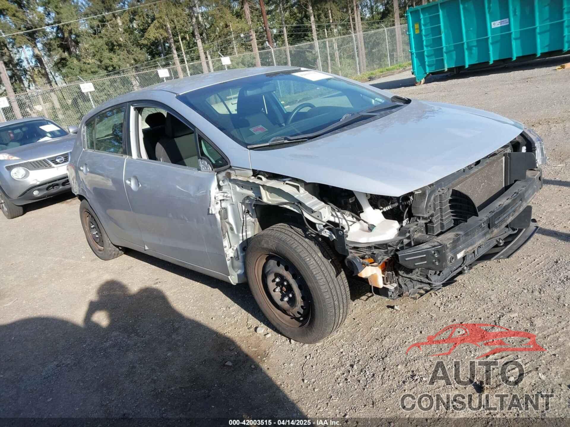 KIA FORTE 2018 - KNAFK5A87J5772647