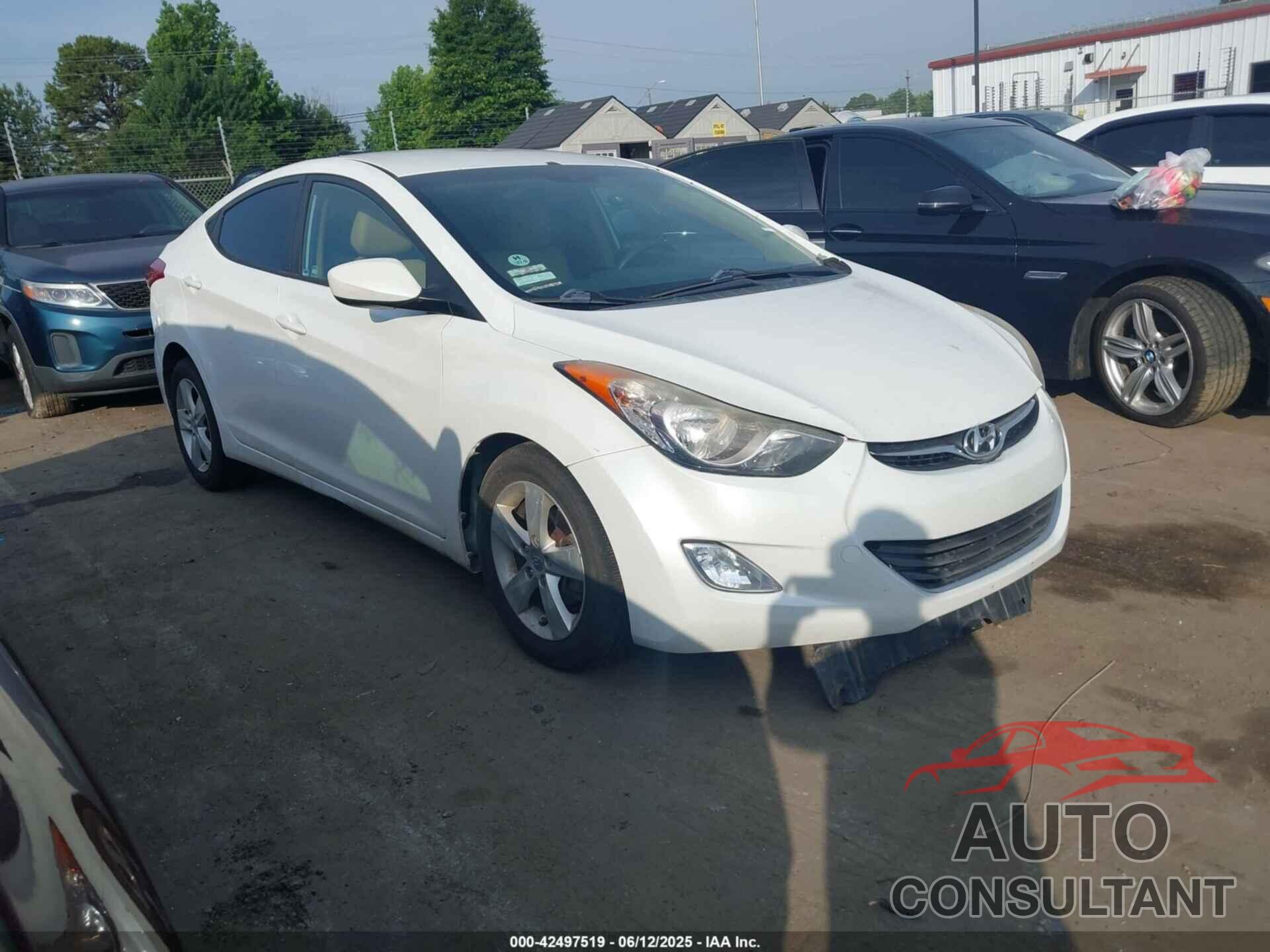 HYUNDAI ELANTRA 2013 - 5NPDH4AE8DH306867