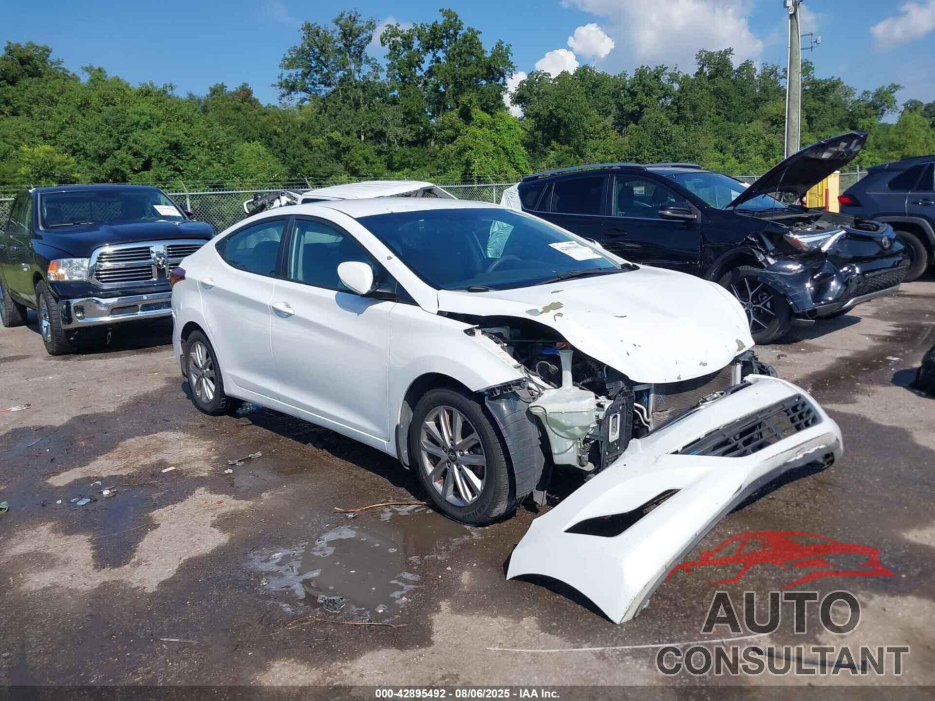 HYUNDAI ELANTRA 2016 - 5NPDH4AEXGH773552