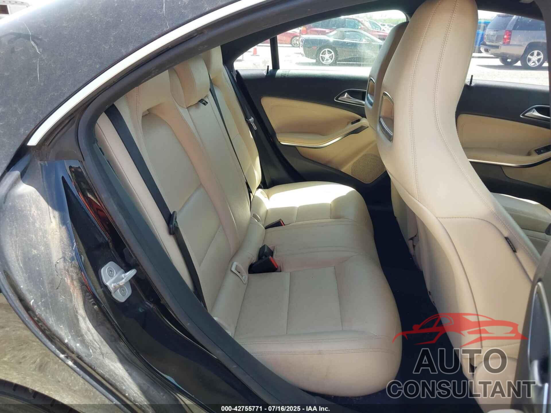 MERCEDES-BENZ CLA 250 2014 - WDDSJ4EB2EN036280