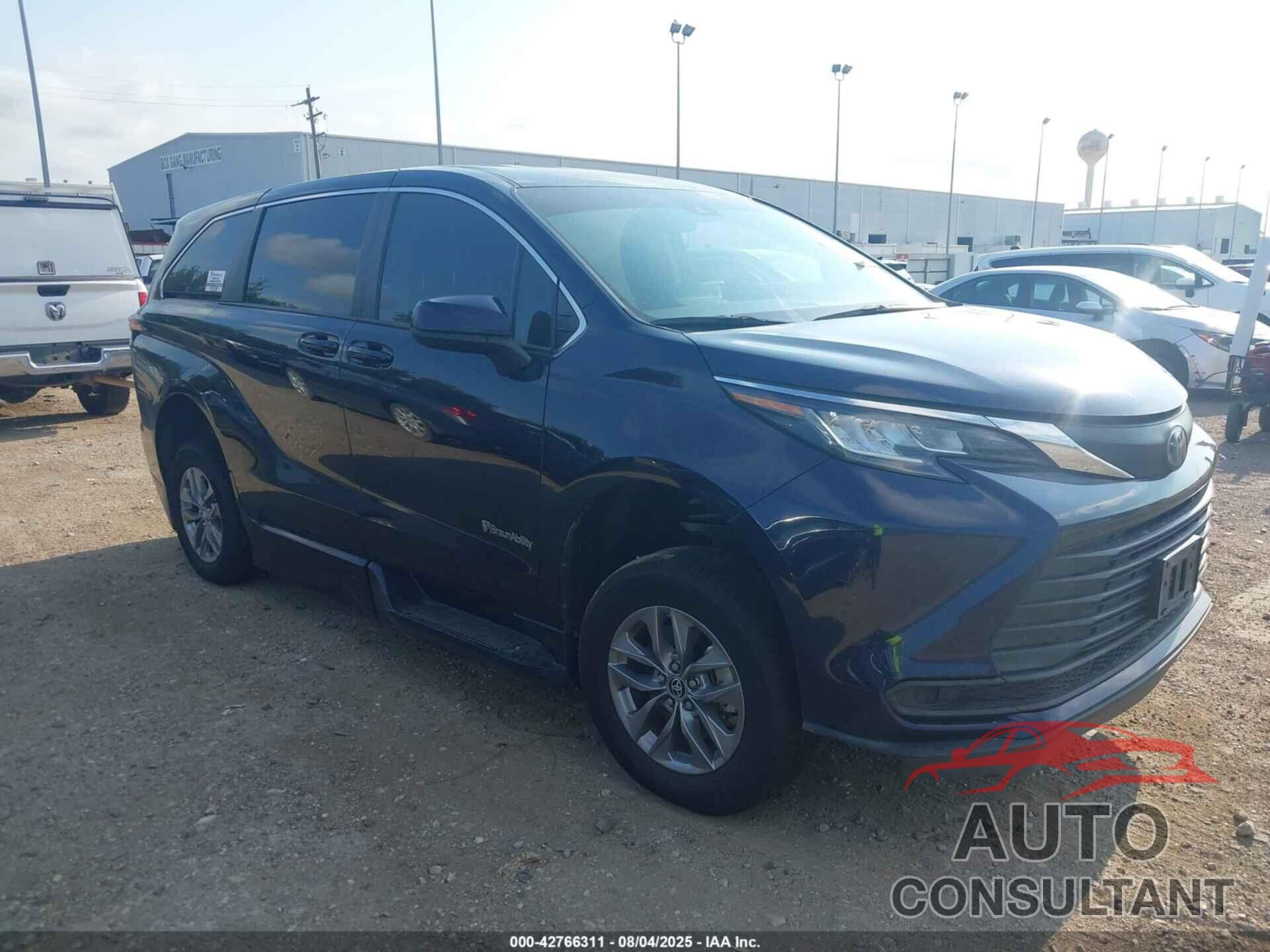 TOYOTA SIENNA 2022 - 5TDKRKECXNS129204
