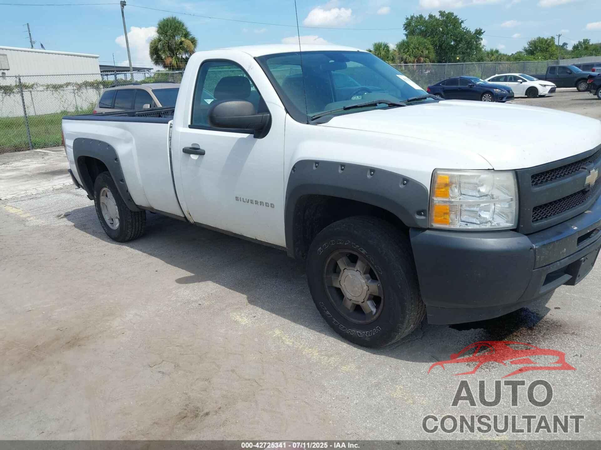 CHEVROLET SILVERADO 1500 2011 - 1GCNCPEX0BZ268072