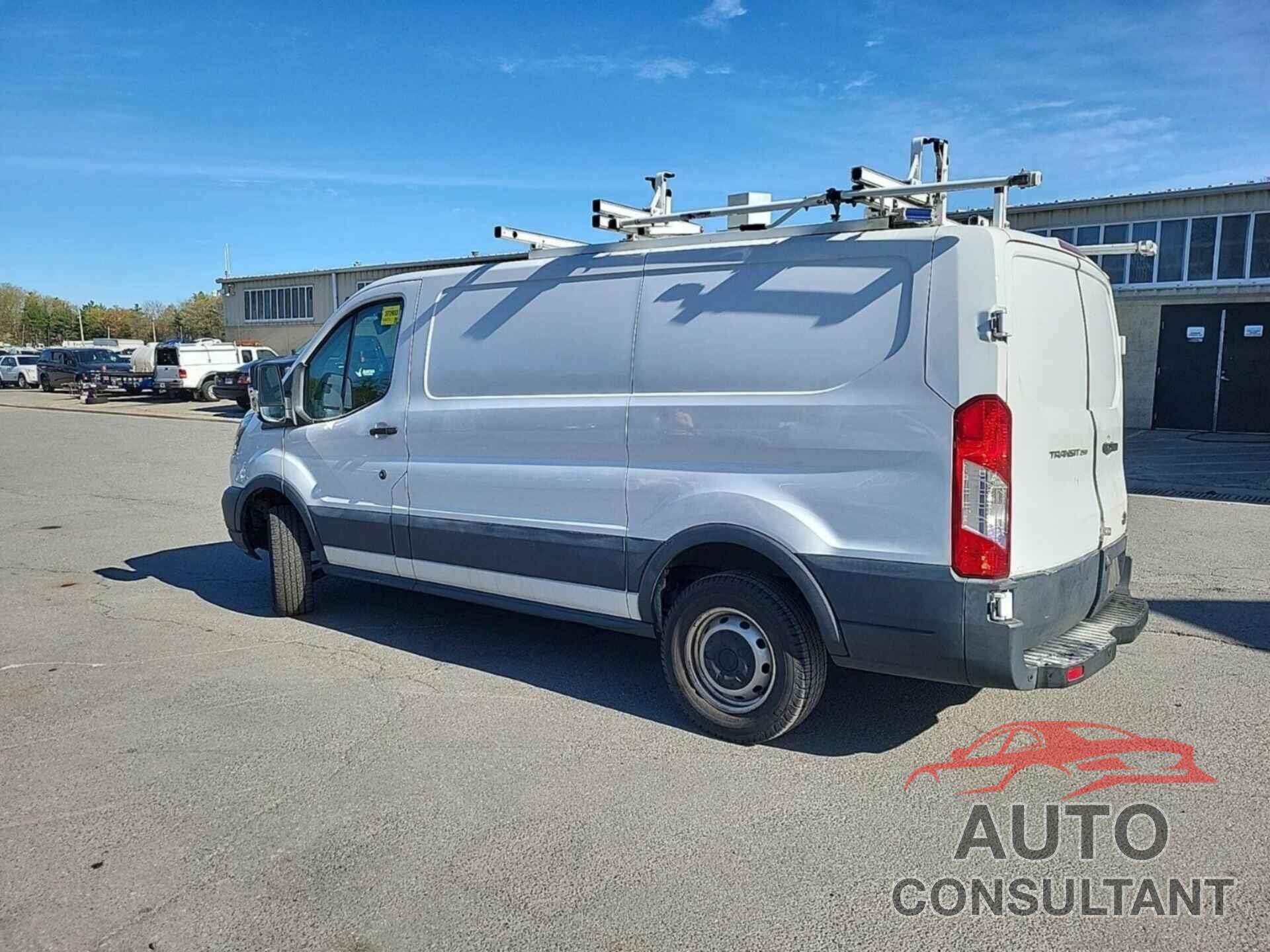 FORD TRANSIT 2018 - 1FTYR1YM4JKB43867