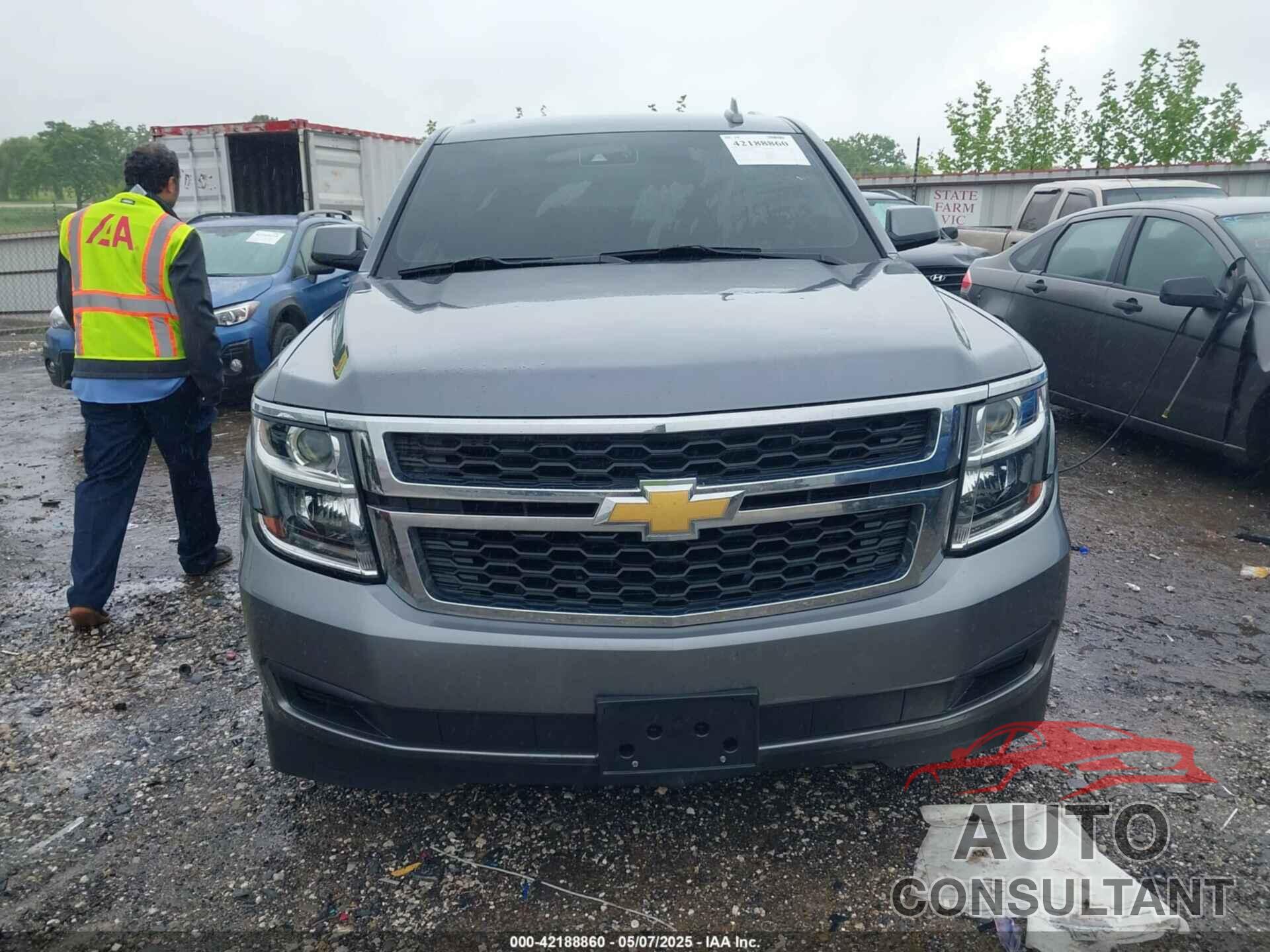 CHEVROLET SUBURBAN 2019 - 1GNSKHKCXKR405555