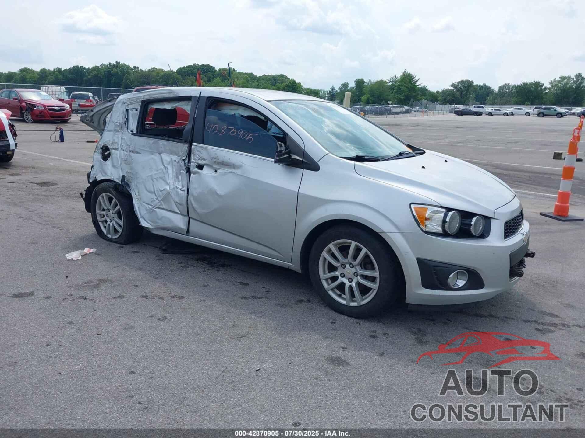 CHEVROLET SONIC 2013 - 1G1JC6SH9D4131646