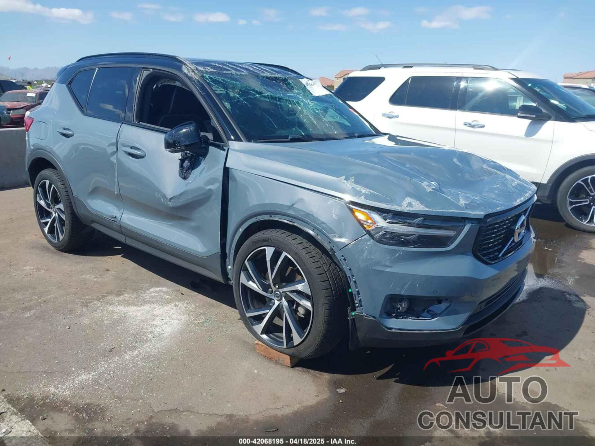 VOLVO XC40 2020 - YV4162UM4L2203295