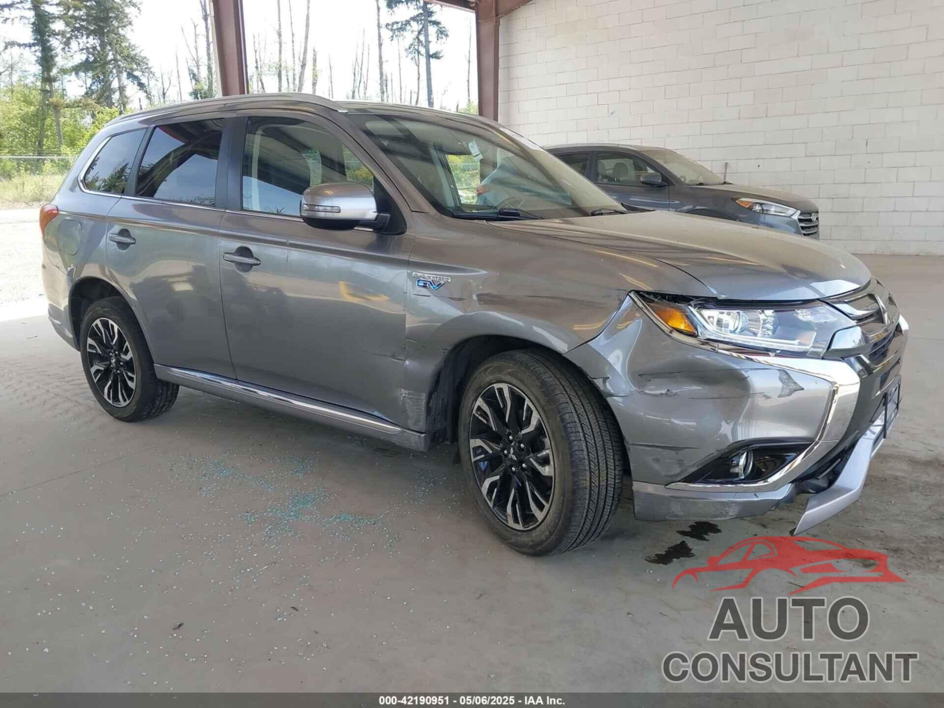 MITSUBISHI OUTLANDER PHEV 2018 - JA4J24A54JZ030691