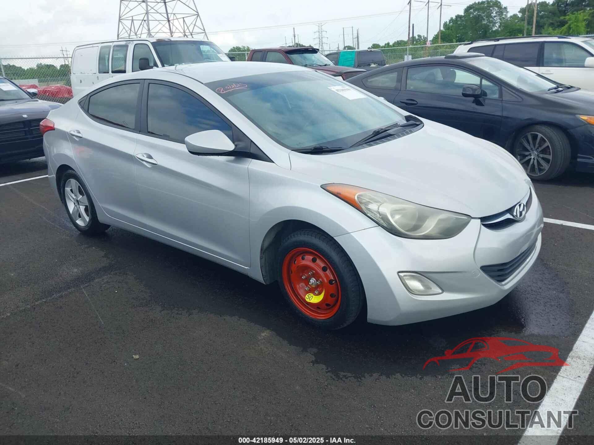 HYUNDAI ELANTRA 2012 - KMHDH4AE0CU305017