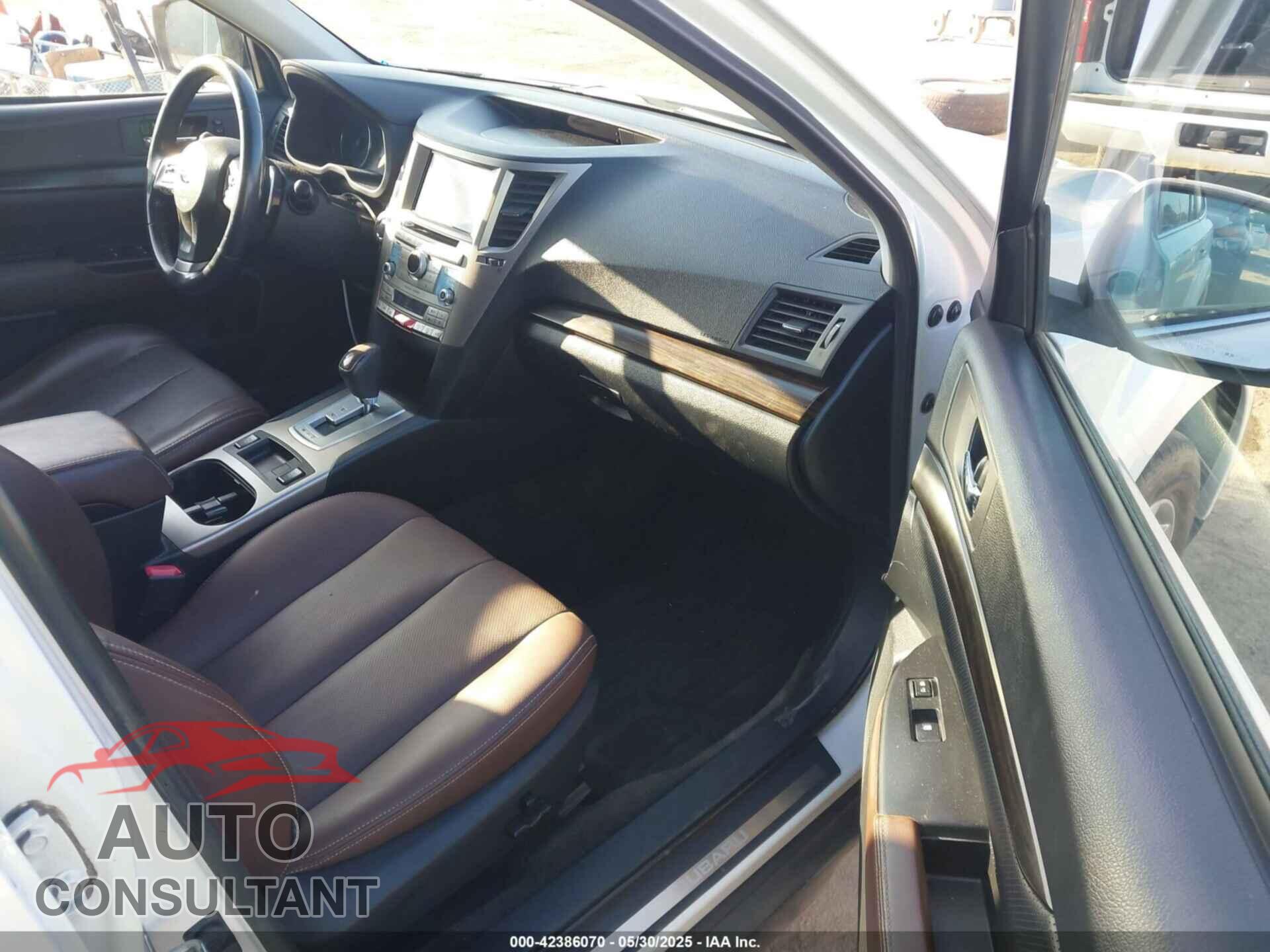 SUBARU OUTBACK 2013 - 4S4BRDSC1D2294074