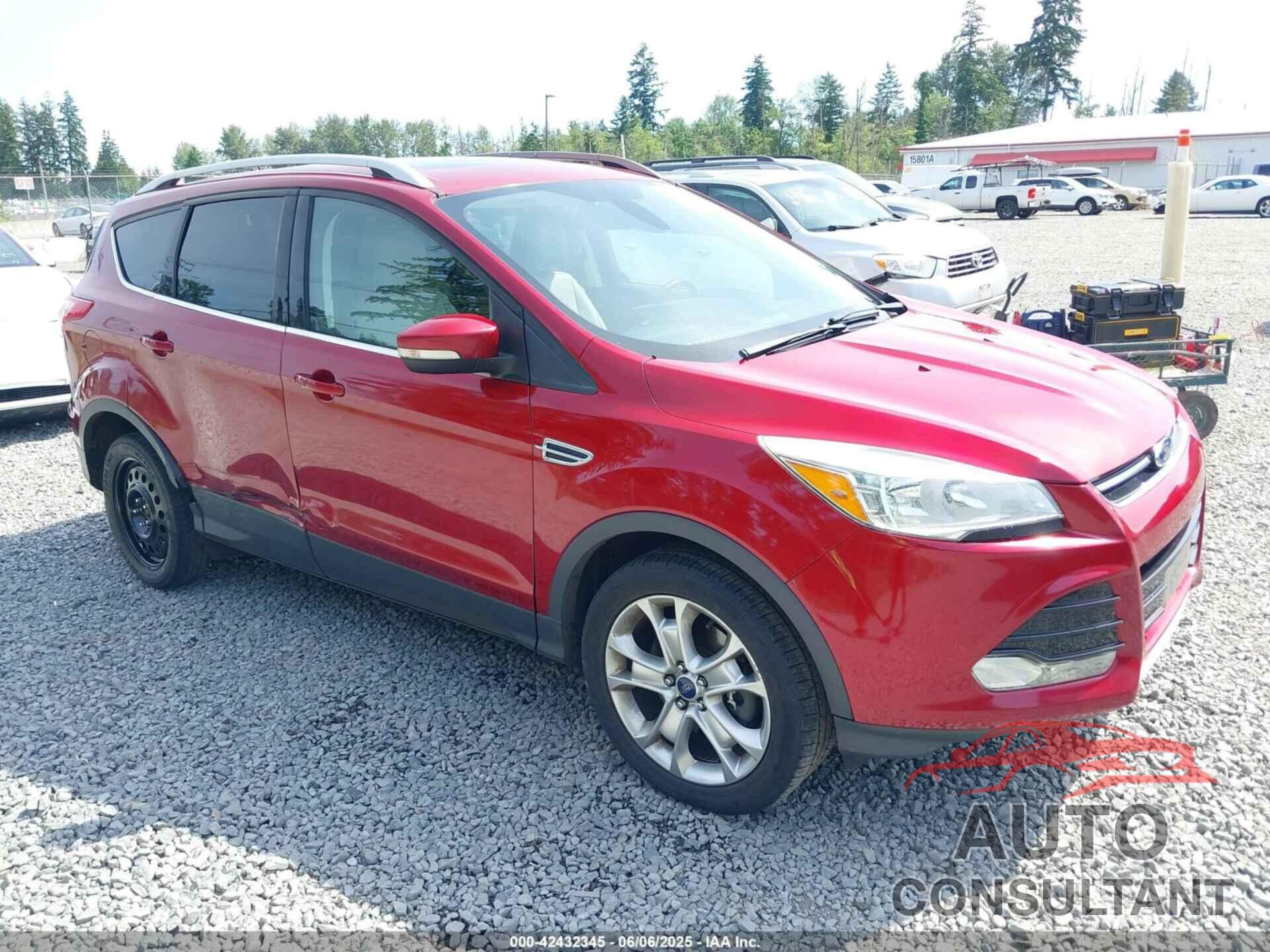 FORD ESCAPE 2015 - 1FMCU9J93FUB28037