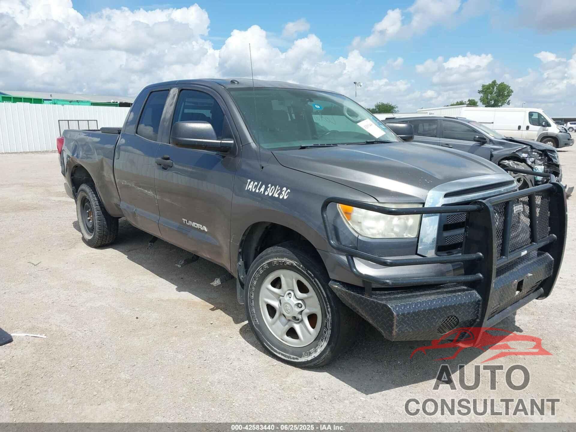 TOYOTA TUNDRA 2012 - 5TFUM5F18CX029289