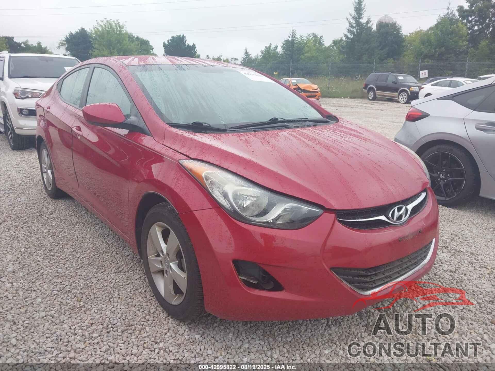 HYUNDAI ELANTRA 2013 - KMHDH4AE8DU001791