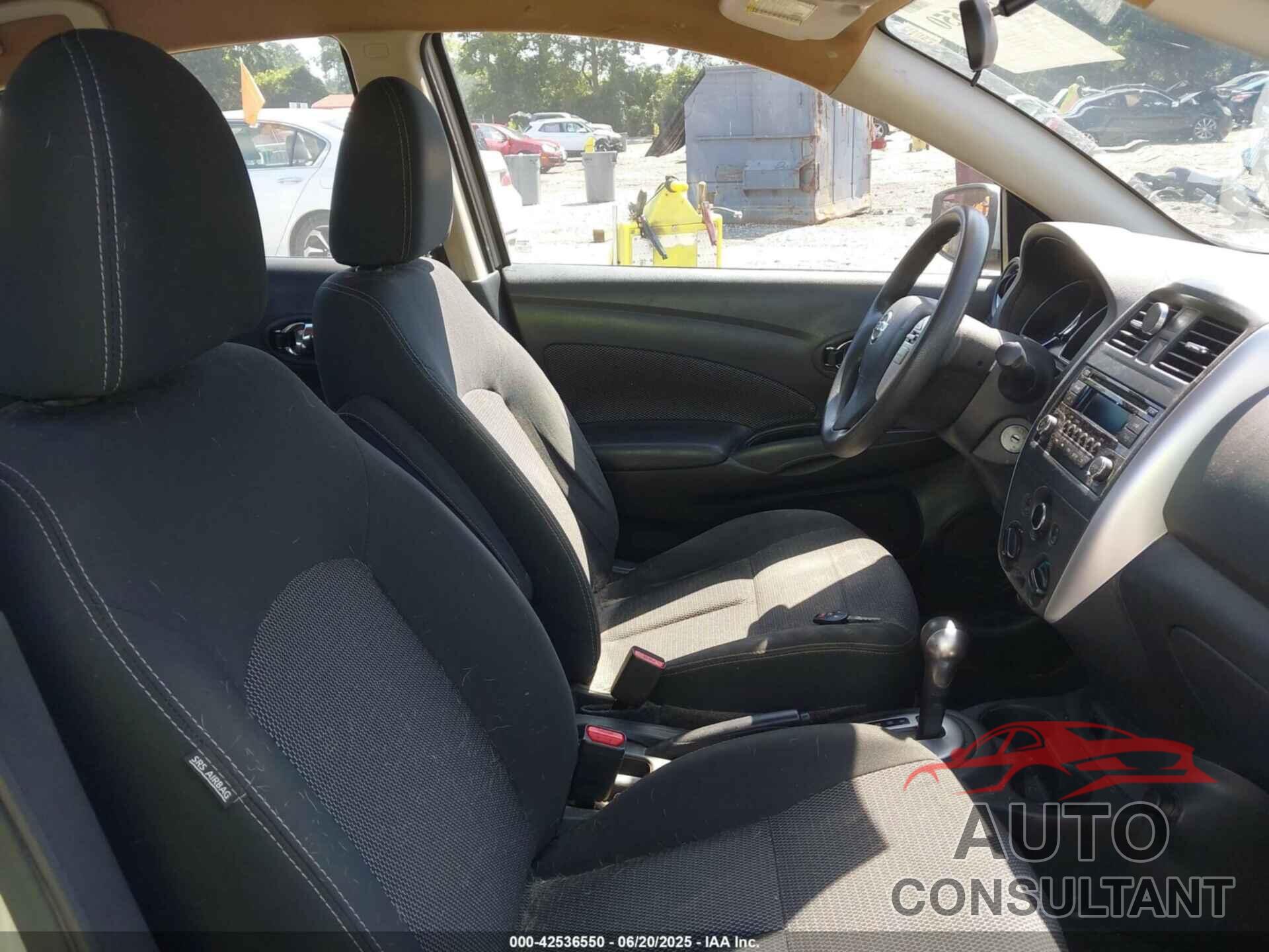 NISSAN VERSA 2017 - 3N1CN7AP8HL823974