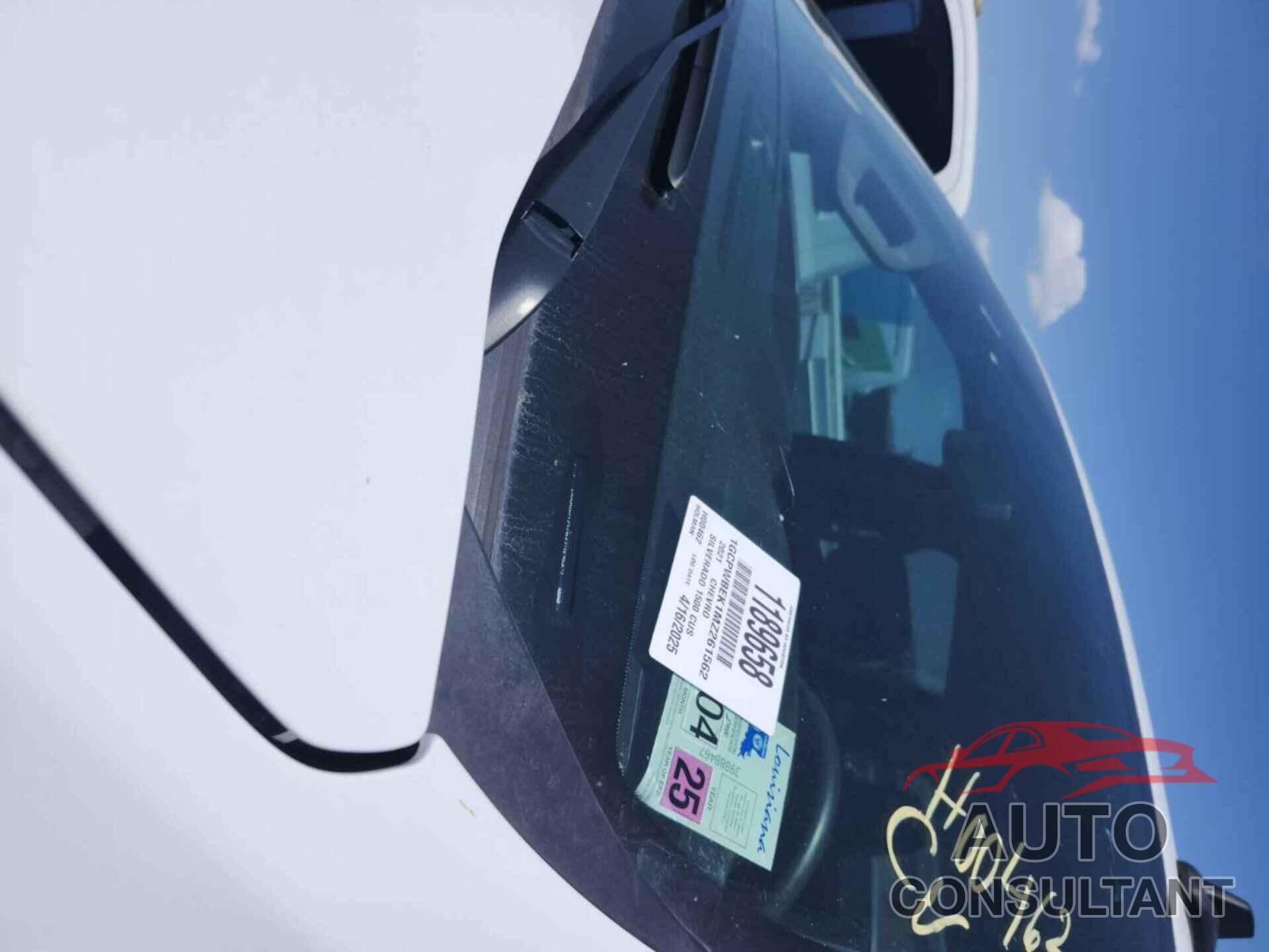 CHEVROLET SILVERADO 2021 - 1GCPWBEK1MZ261562
