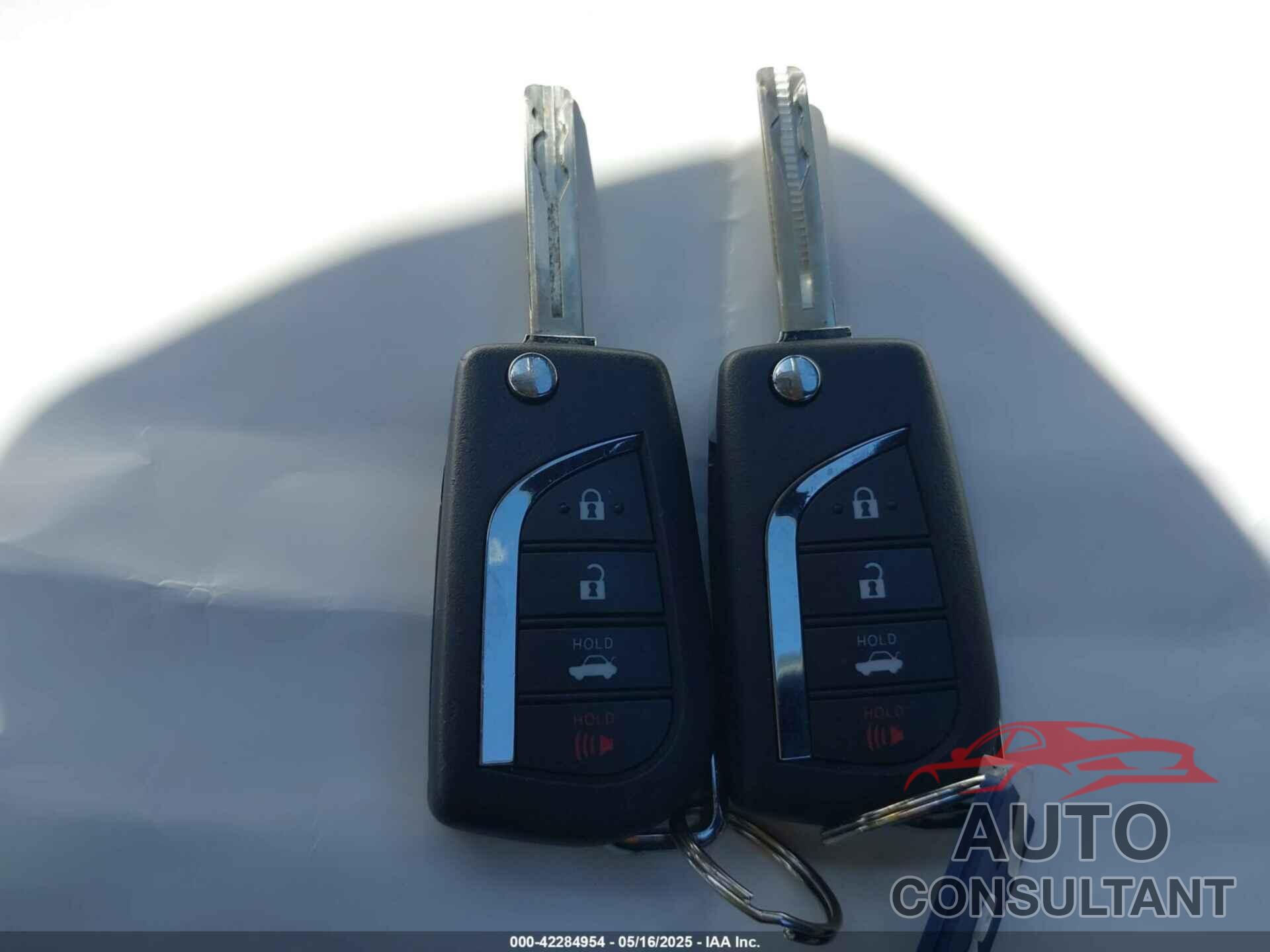 TOYOTA COROLLA 2020 - 5YFEPRAE3LP133698