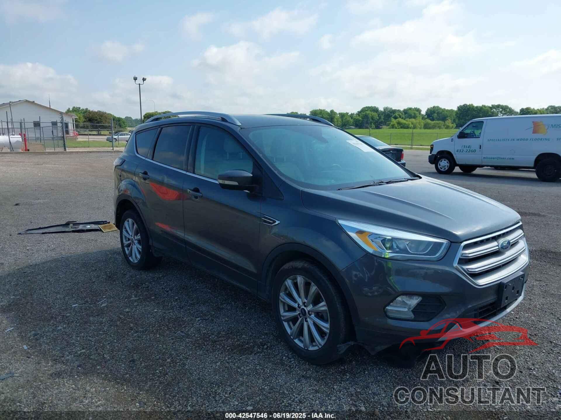 FORD ESCAPE 2017 - 1FMCU9J96HUB65330