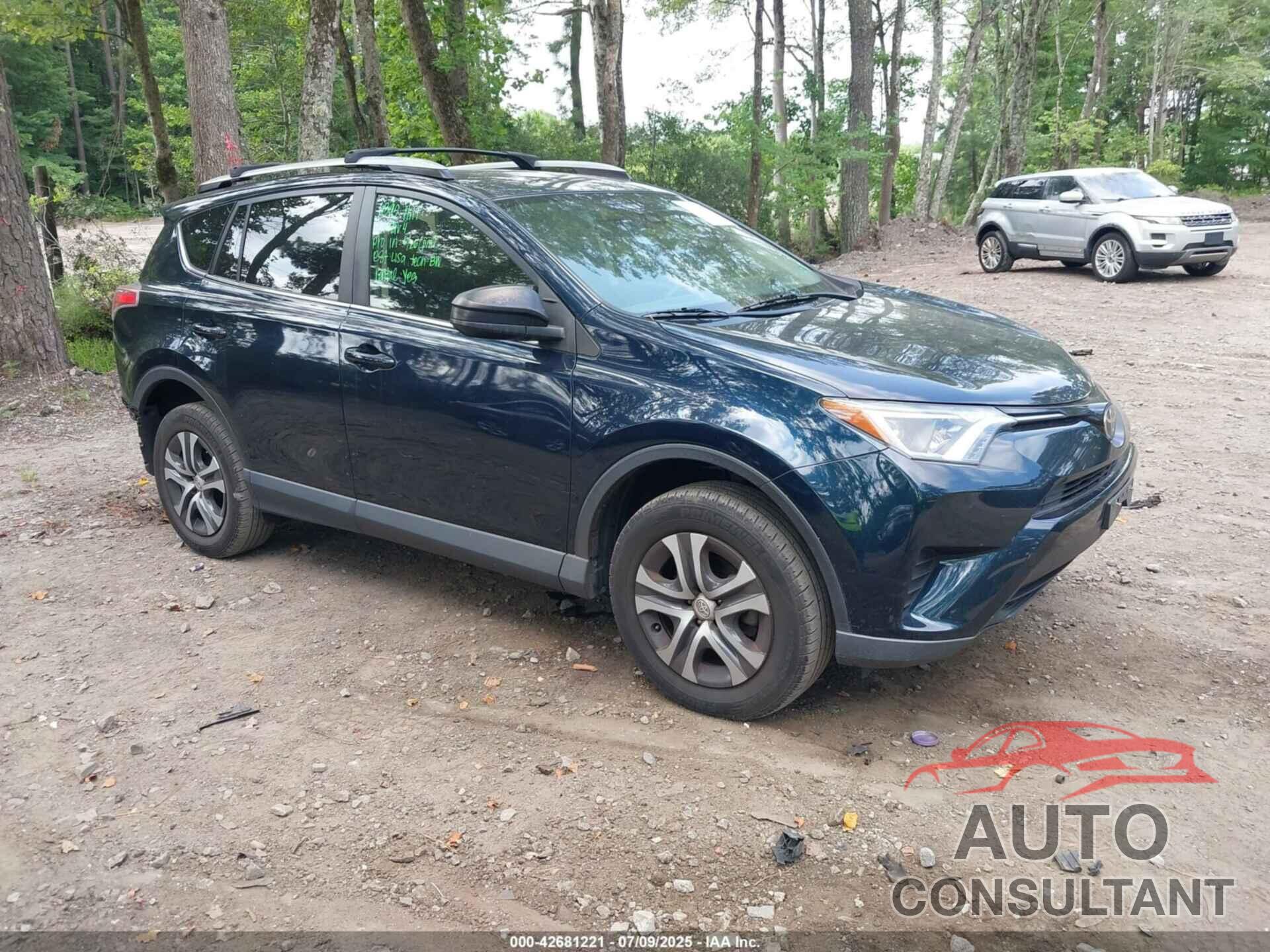 TOYOTA RAV4 2017 - JTMZFREV5HJ710919
