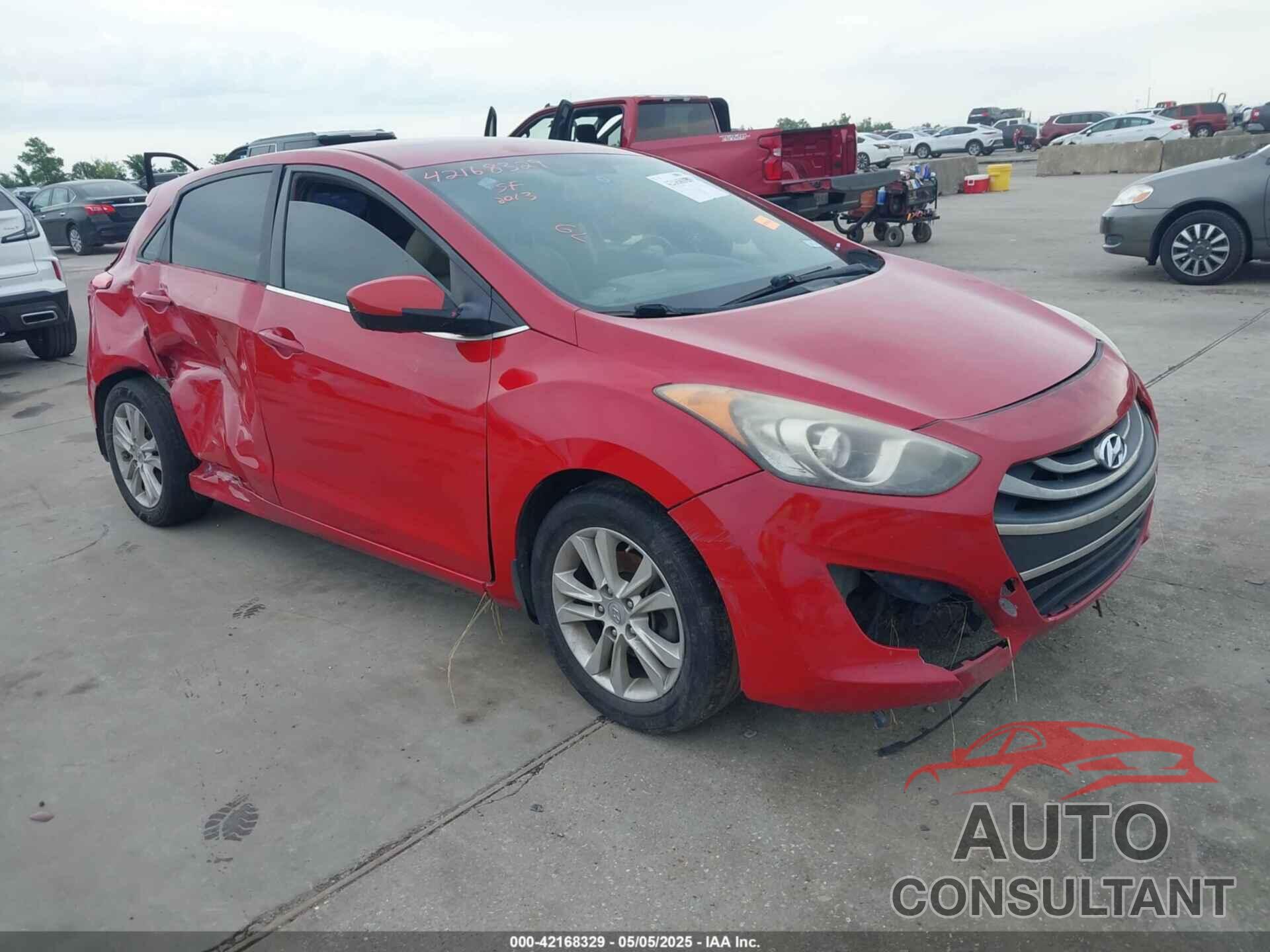 HYUNDAI ELANTRA GT 2013 - KMHD35LE2DU024176