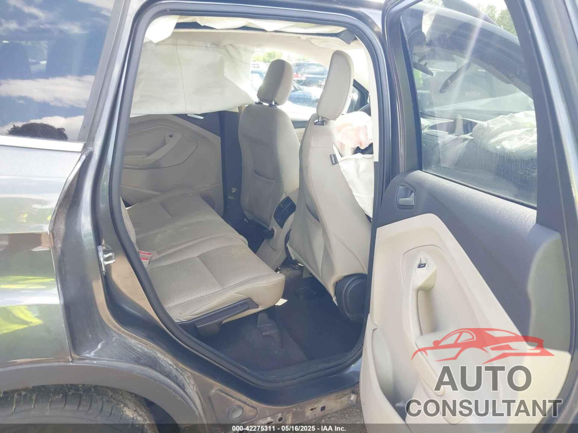 FORD ESCAPE 2018 - 1FMCU0GD1JUD18919