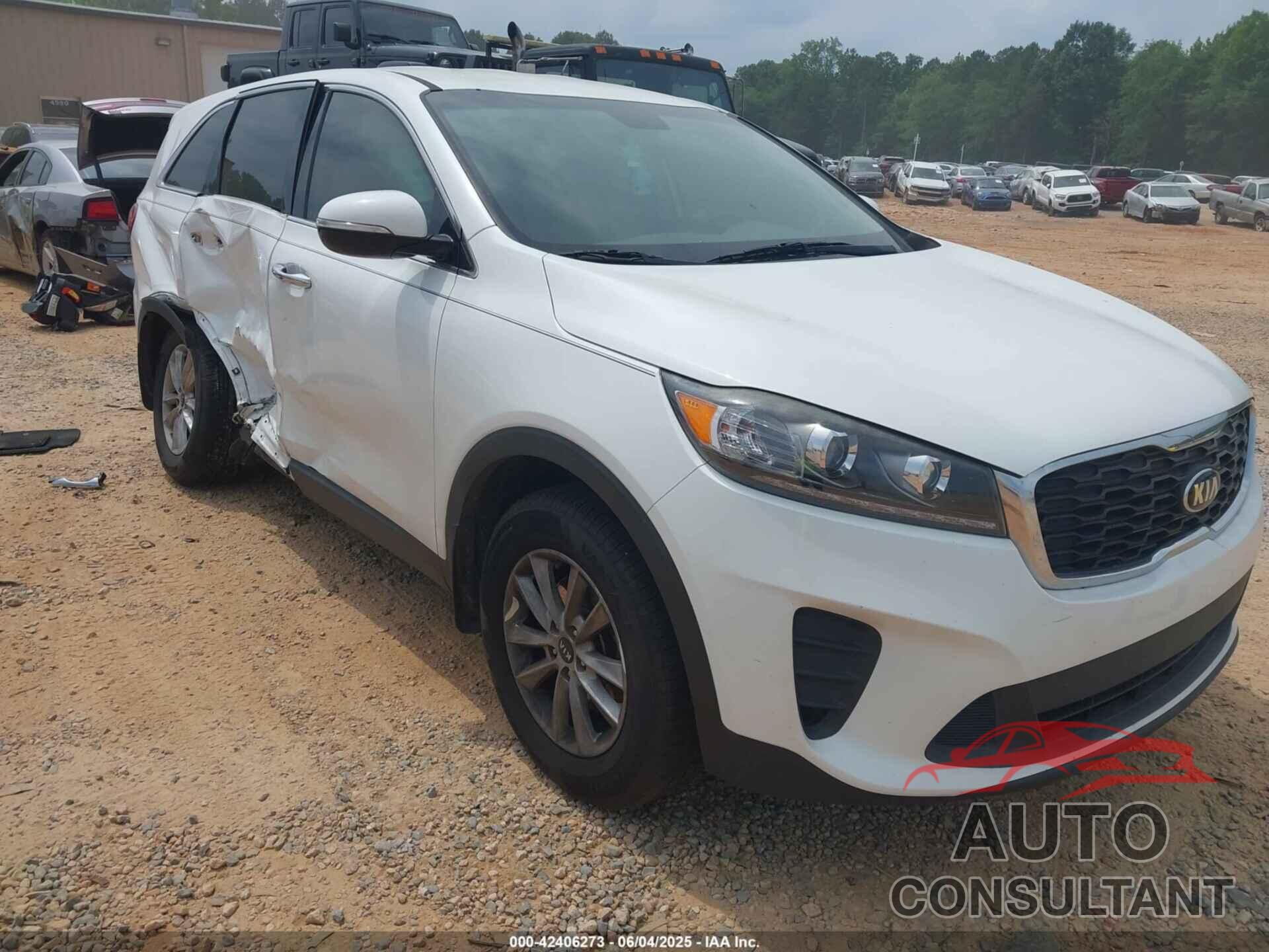 KIA SORENTO 2019 - 5XYPG4A32KG548220