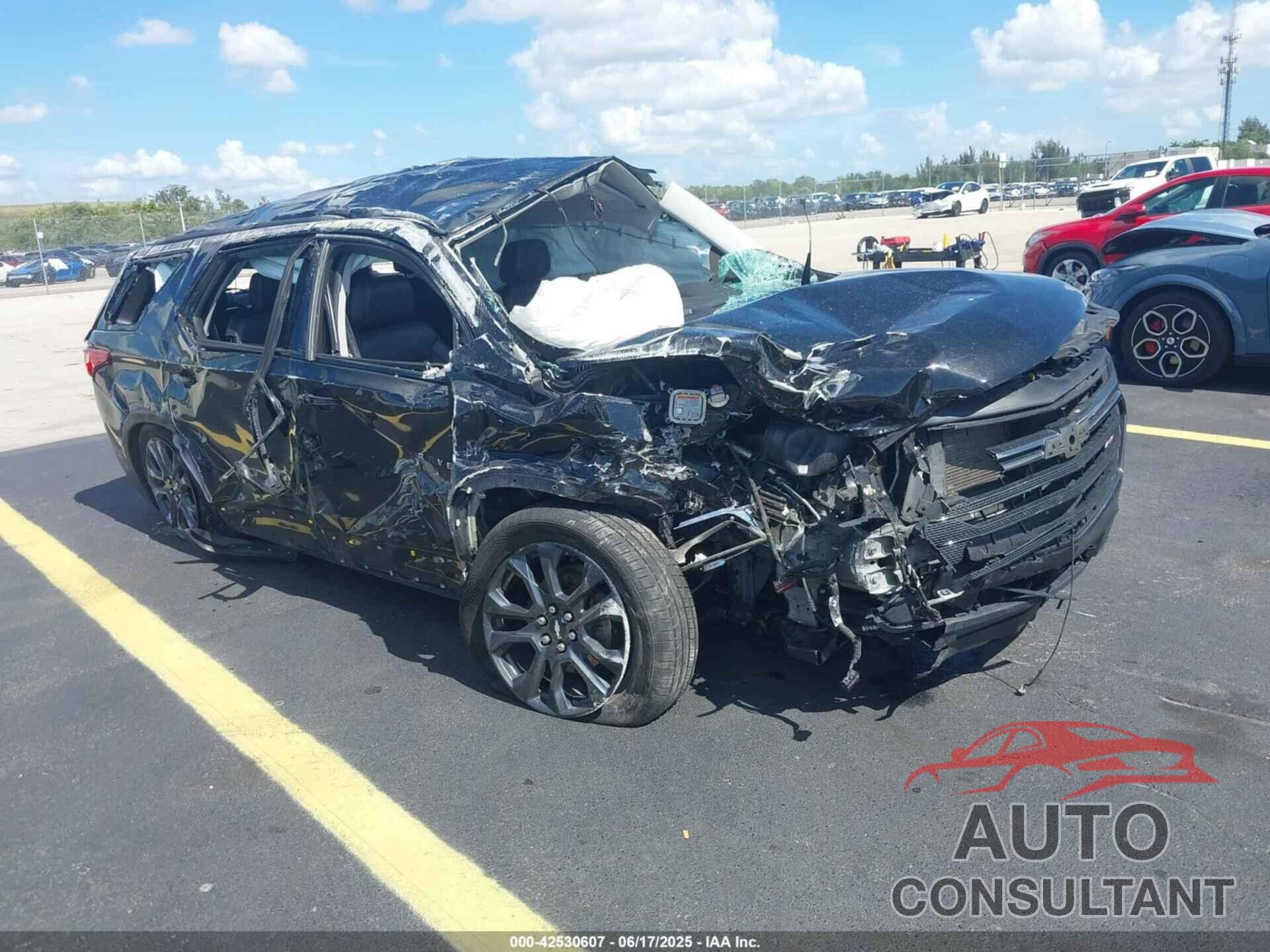 CHEVROLET TRAVERSE 2019 - 1GNERJKX4KJ213369