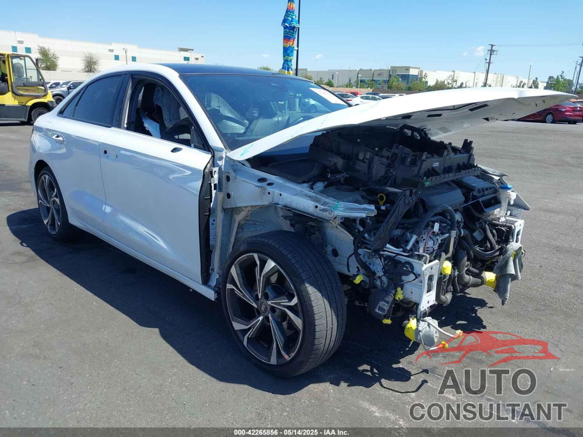 AUDI A3 2023 - WAUHUDGY4PA138300
