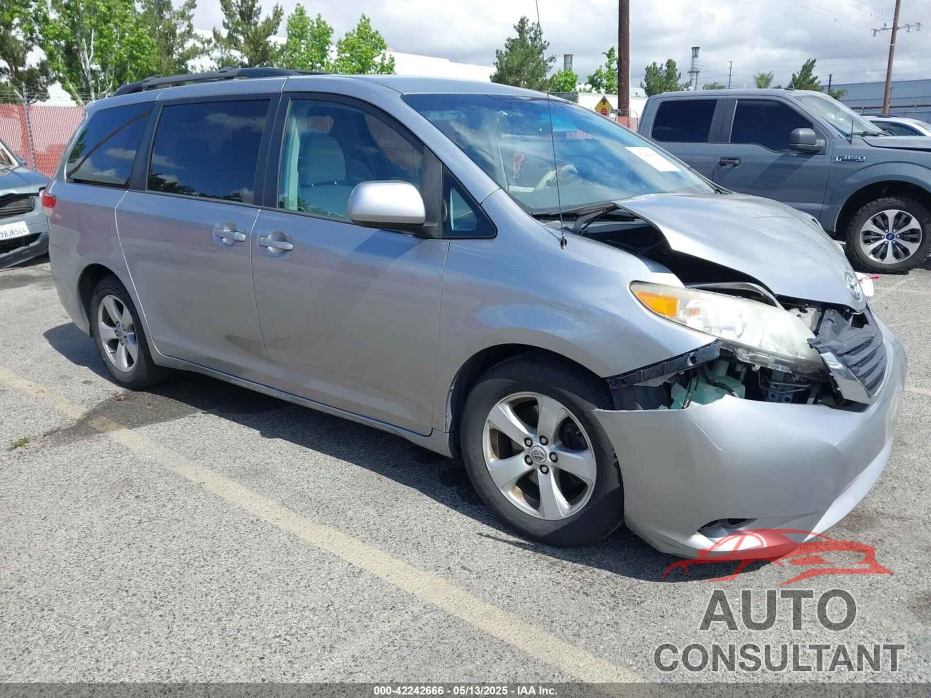 TOYOTA SIENNA 2012 - 5TDKK3DC7CS239670