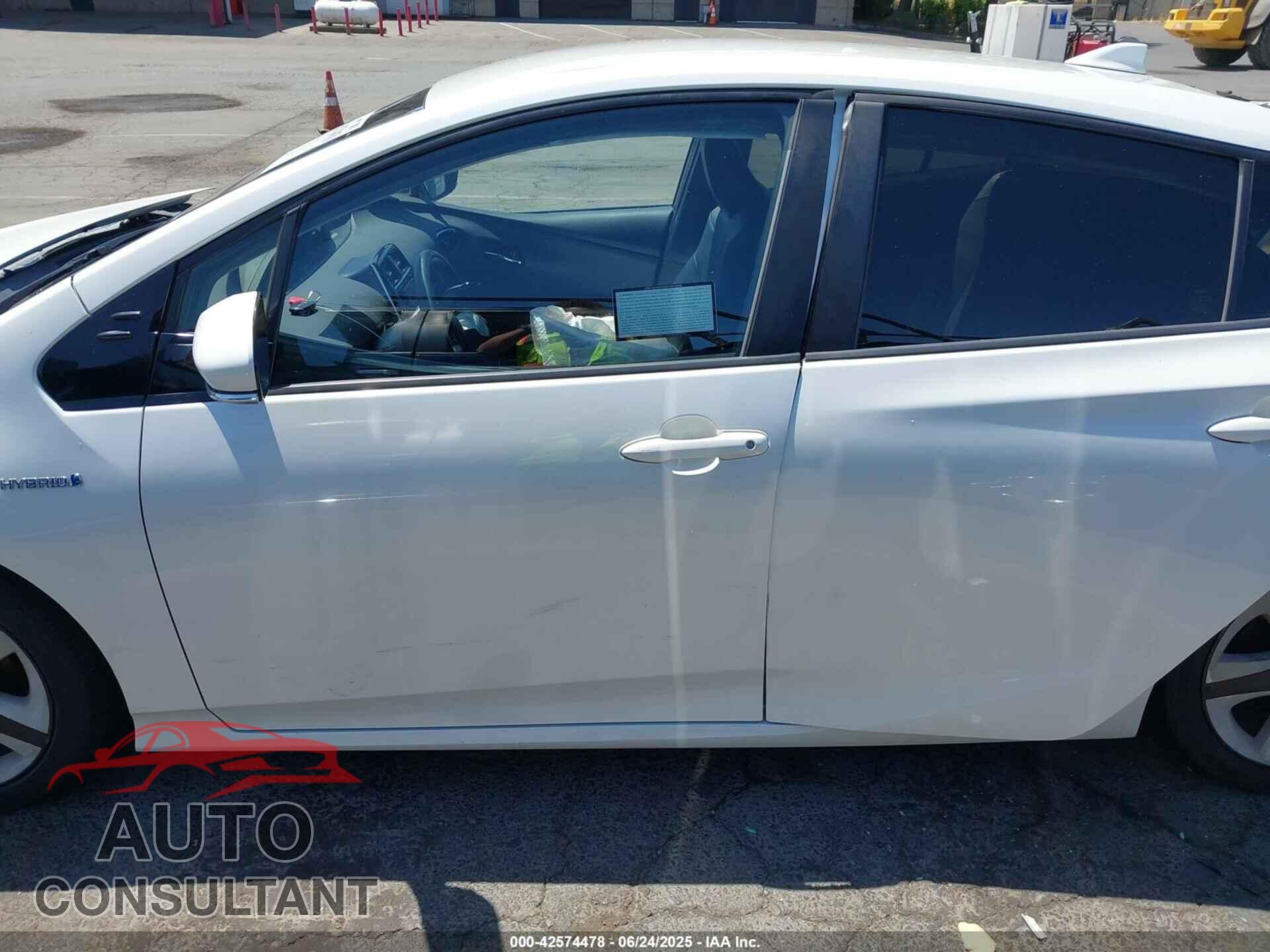 TOYOTA PRIUS 2017 - JTDKARFU7H3030675
