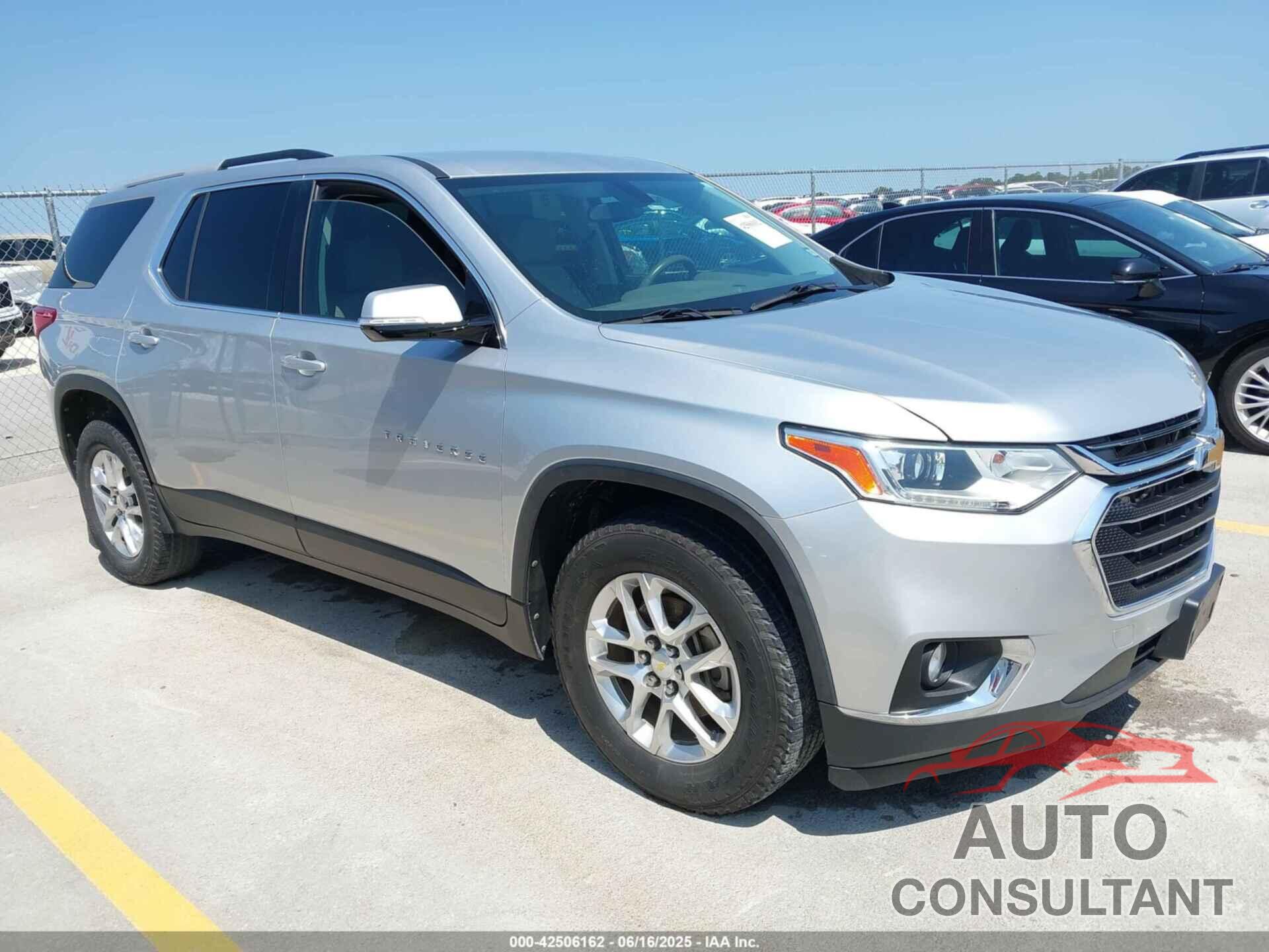 CHEVROLET TRAVERSE 2018 - 1GNERGKW1JJ103081
