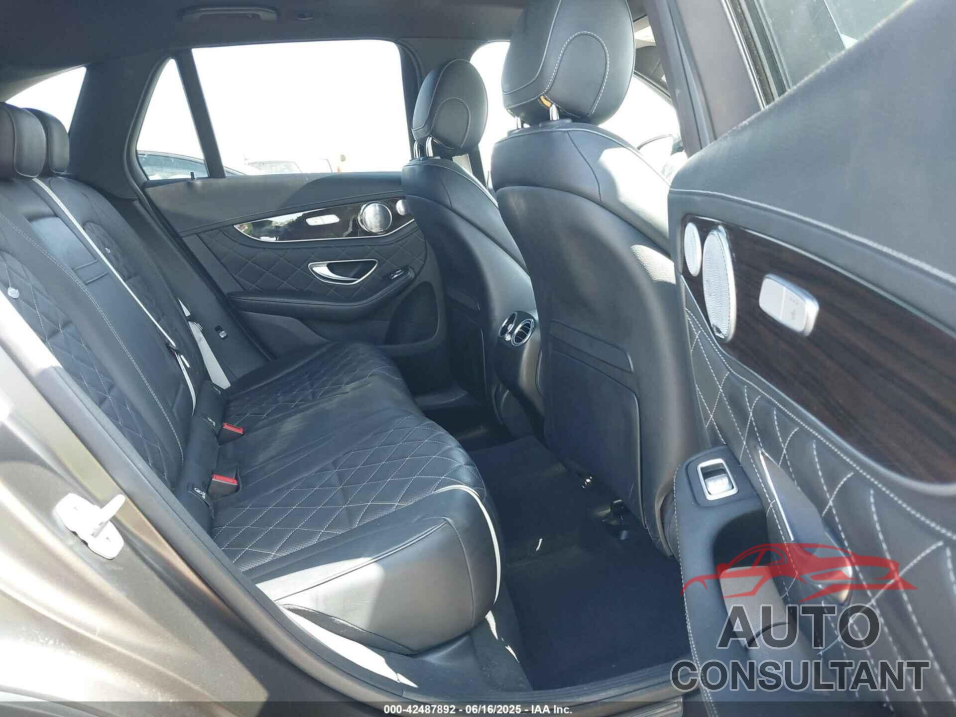 MERCEDES-BENZ GLC 300 2016 - WDC0G4KB8GF002520