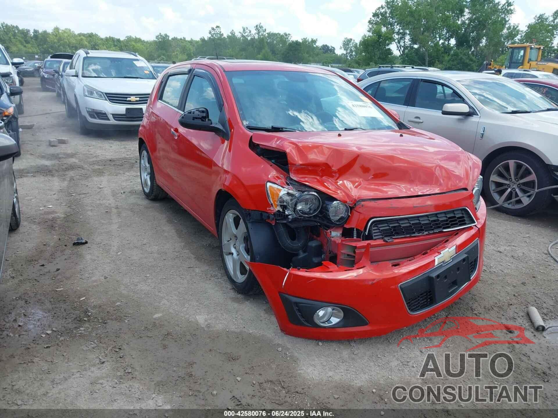 CHEVROLET SONIC 2012 - 1G1JE6SH7C4204487