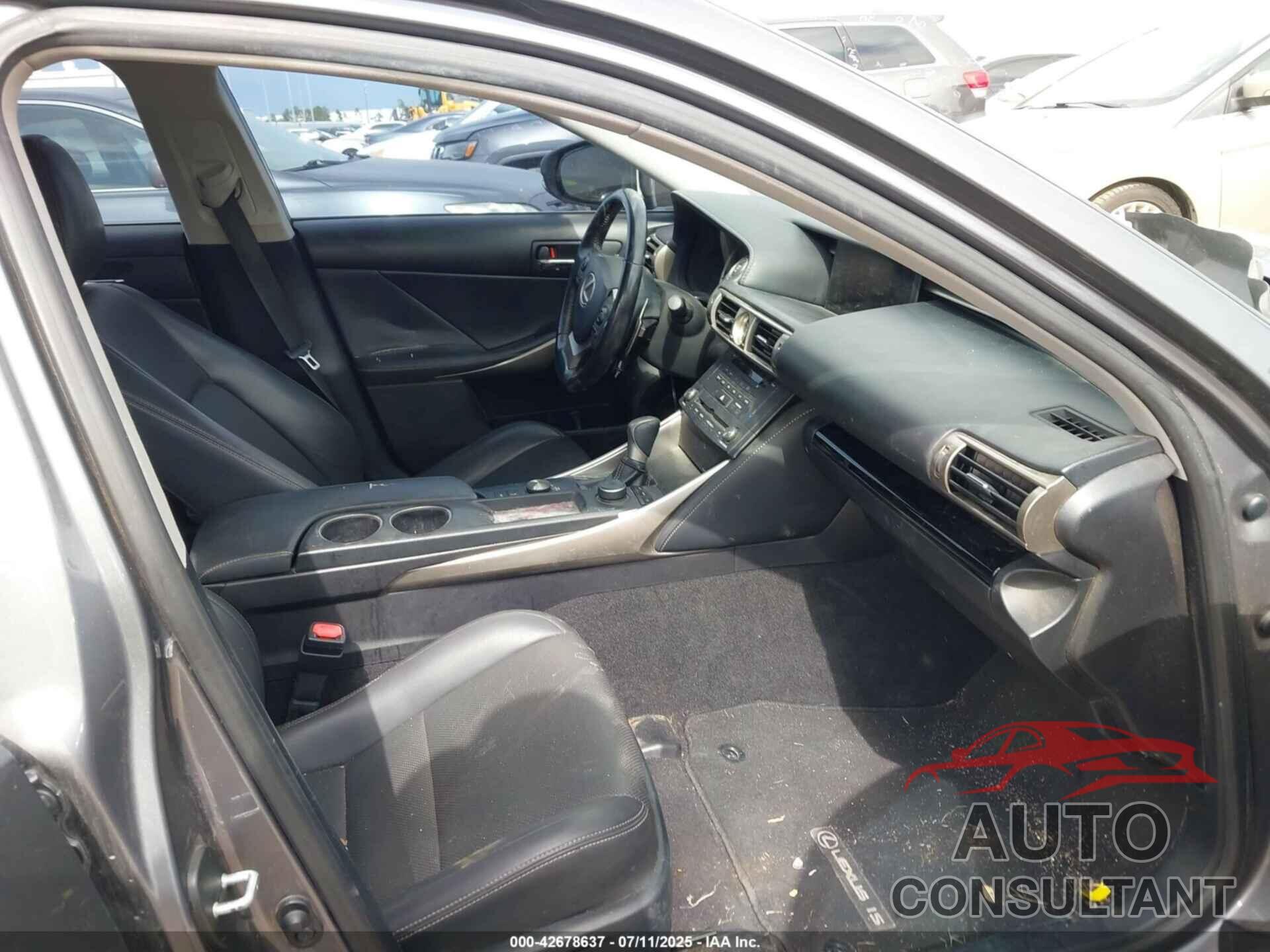 LEXUS IS 250 2015 - JTHBF1D25F5080818
