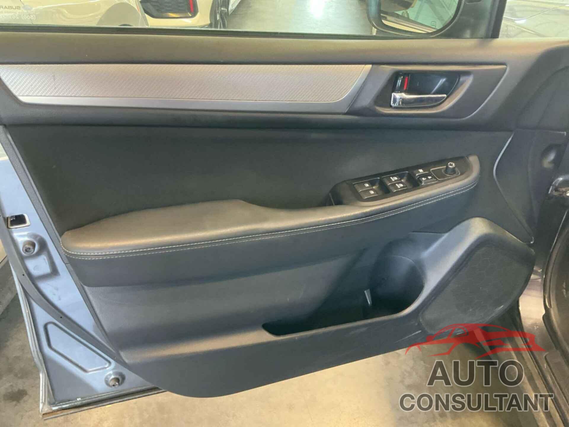 SUBARU OUTBACK 2019 - 4S4BSAFC8K3316818