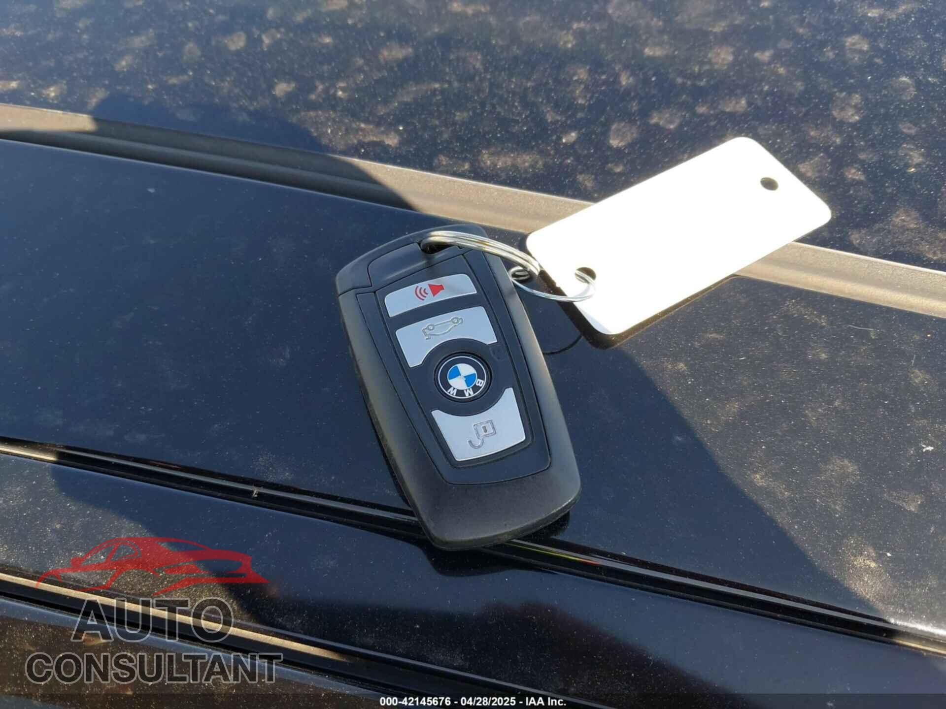 BMW 320I 2016 - WBA8E1G52GNU12202