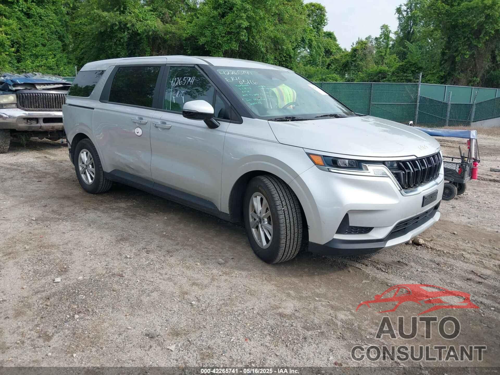 KIA CARNIVAL MPV 2022 - KNDNB4H3XN6107681