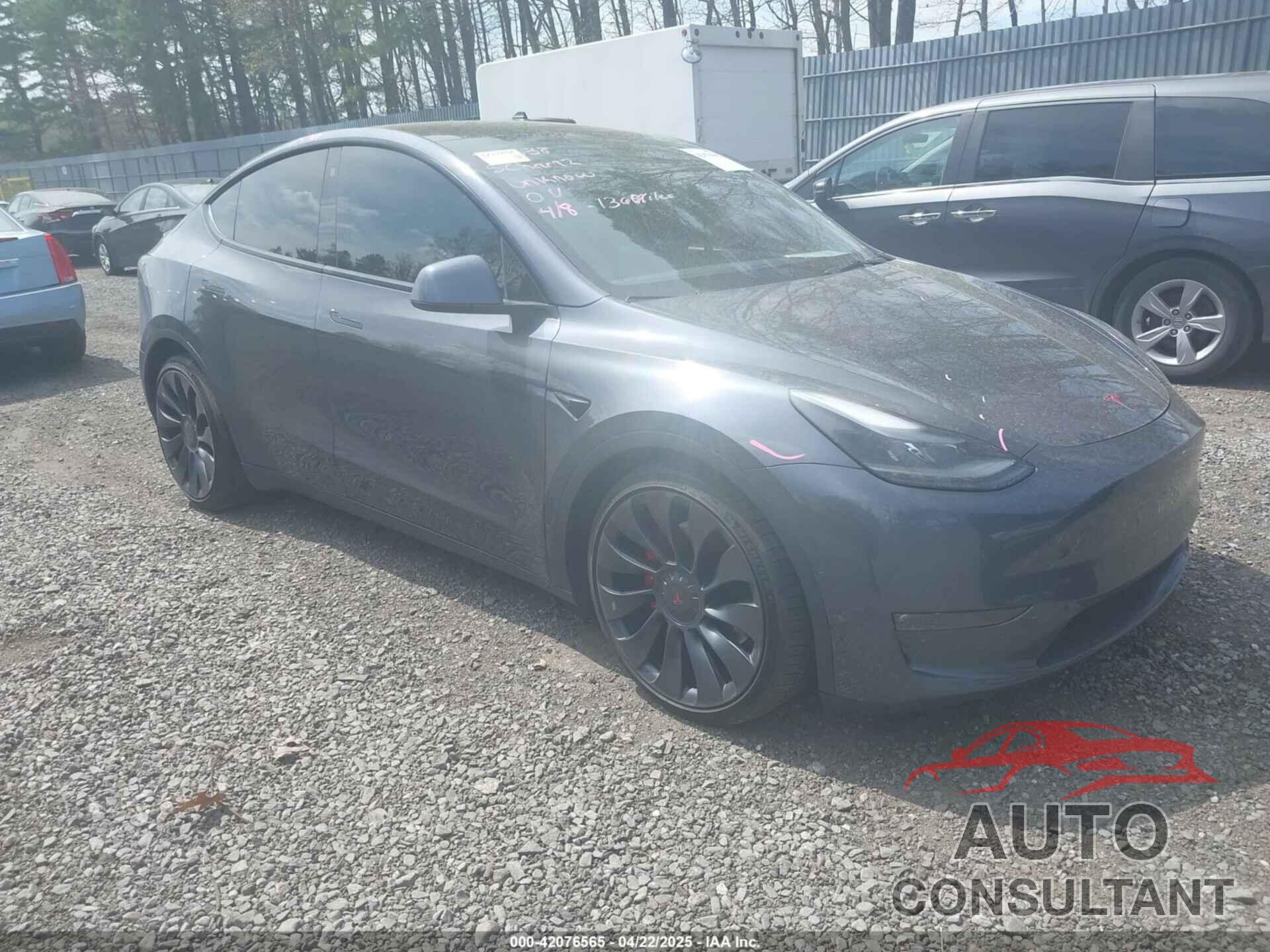 TESLA MODEL Y 2022 - 7SAYGDEF3NF324705