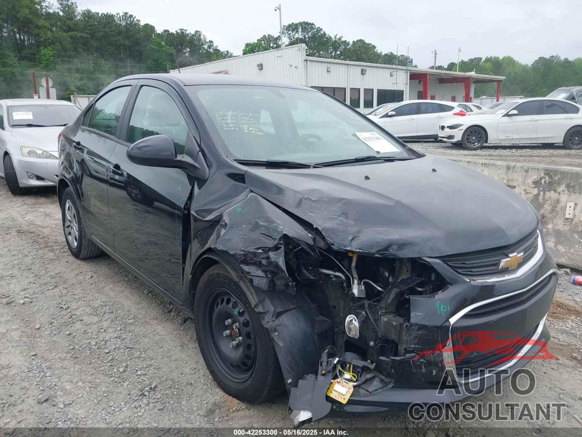 CHEVROLET SONIC 2018 - 1G1JB5SH9J4126214