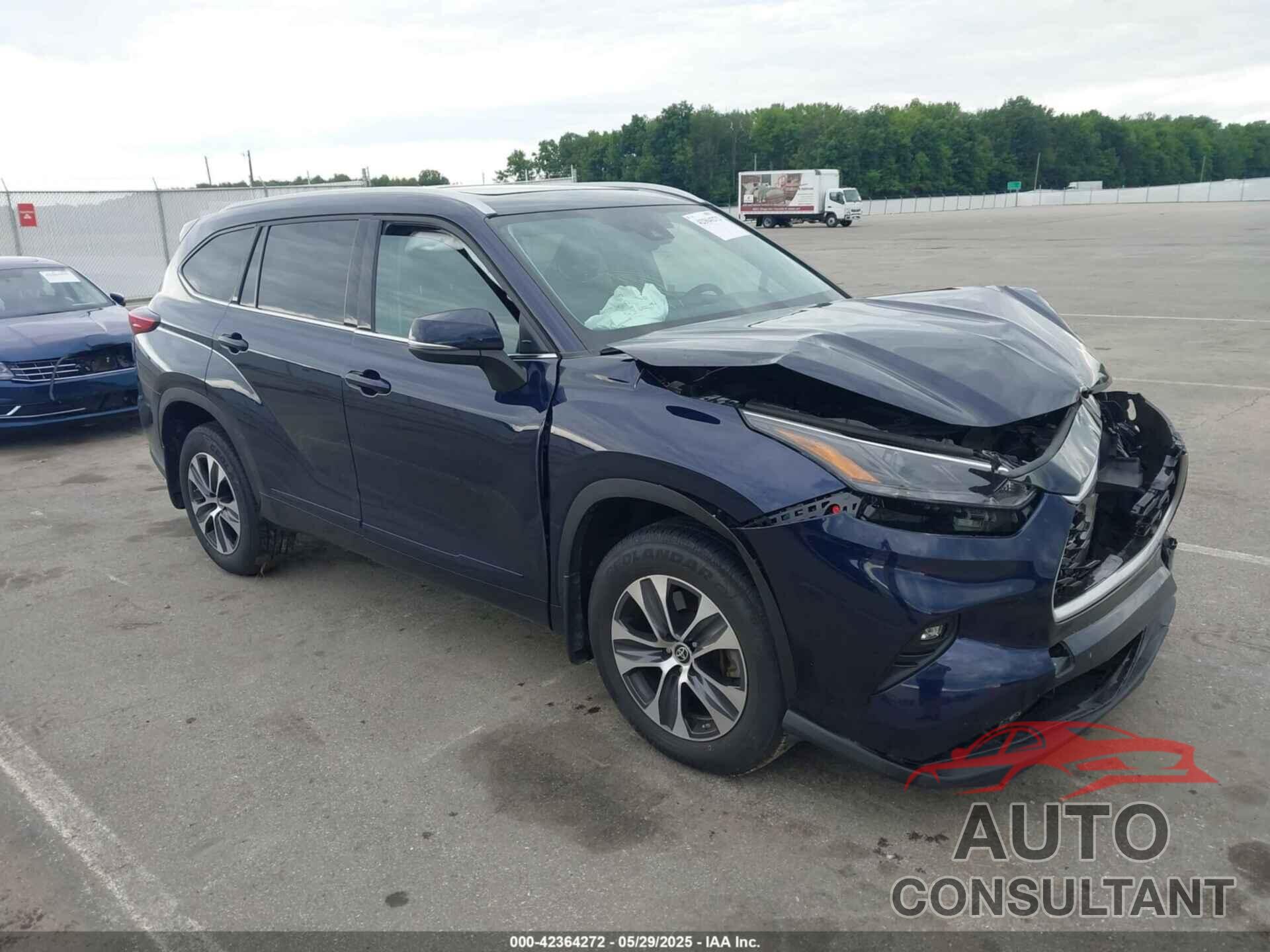 TOYOTA HIGHLANDER 2022 - 5TDHZRBH7NS570680