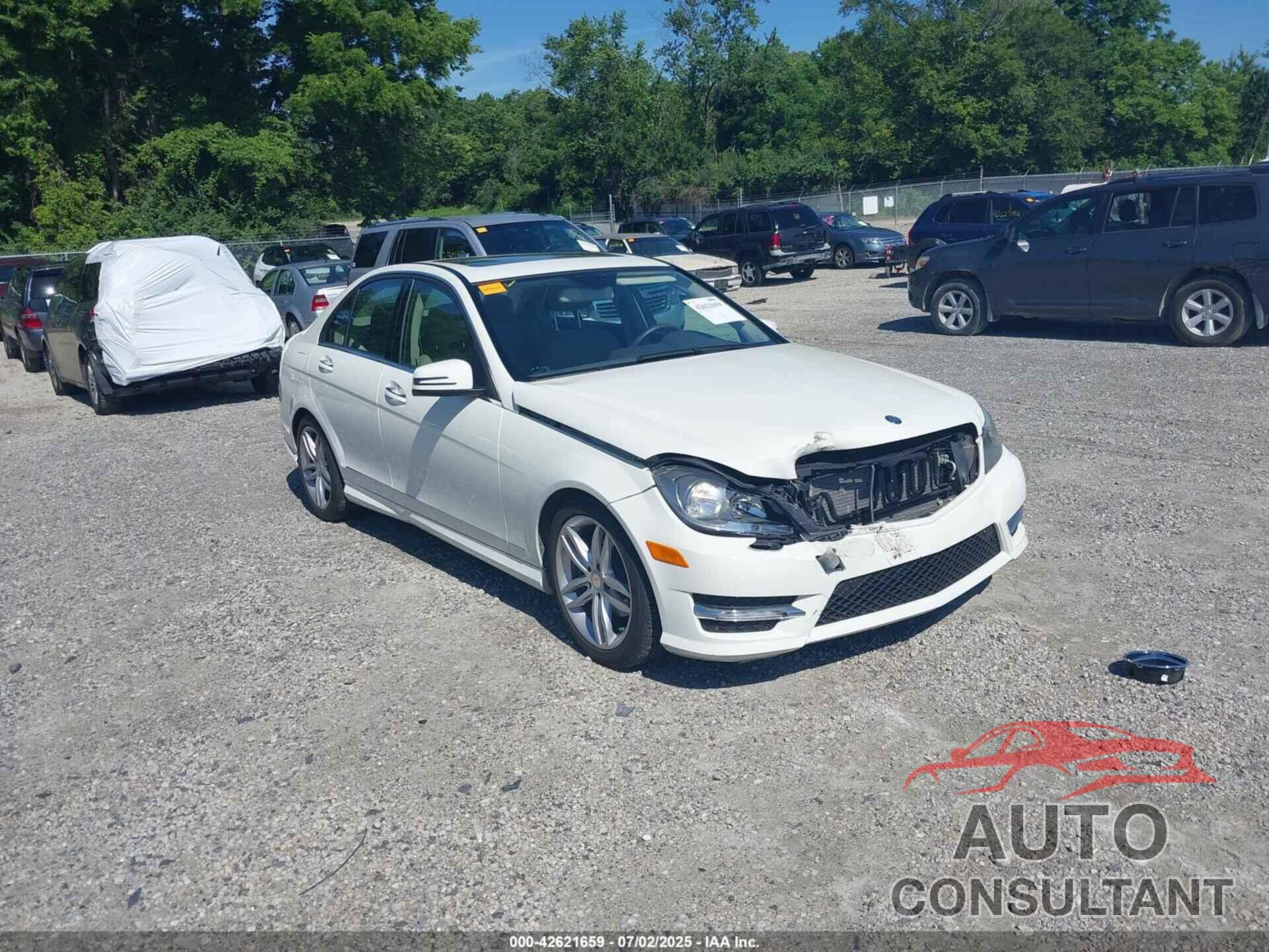 MERCEDES-BENZ C 300 2012 - WDDGF8BB8CA691471